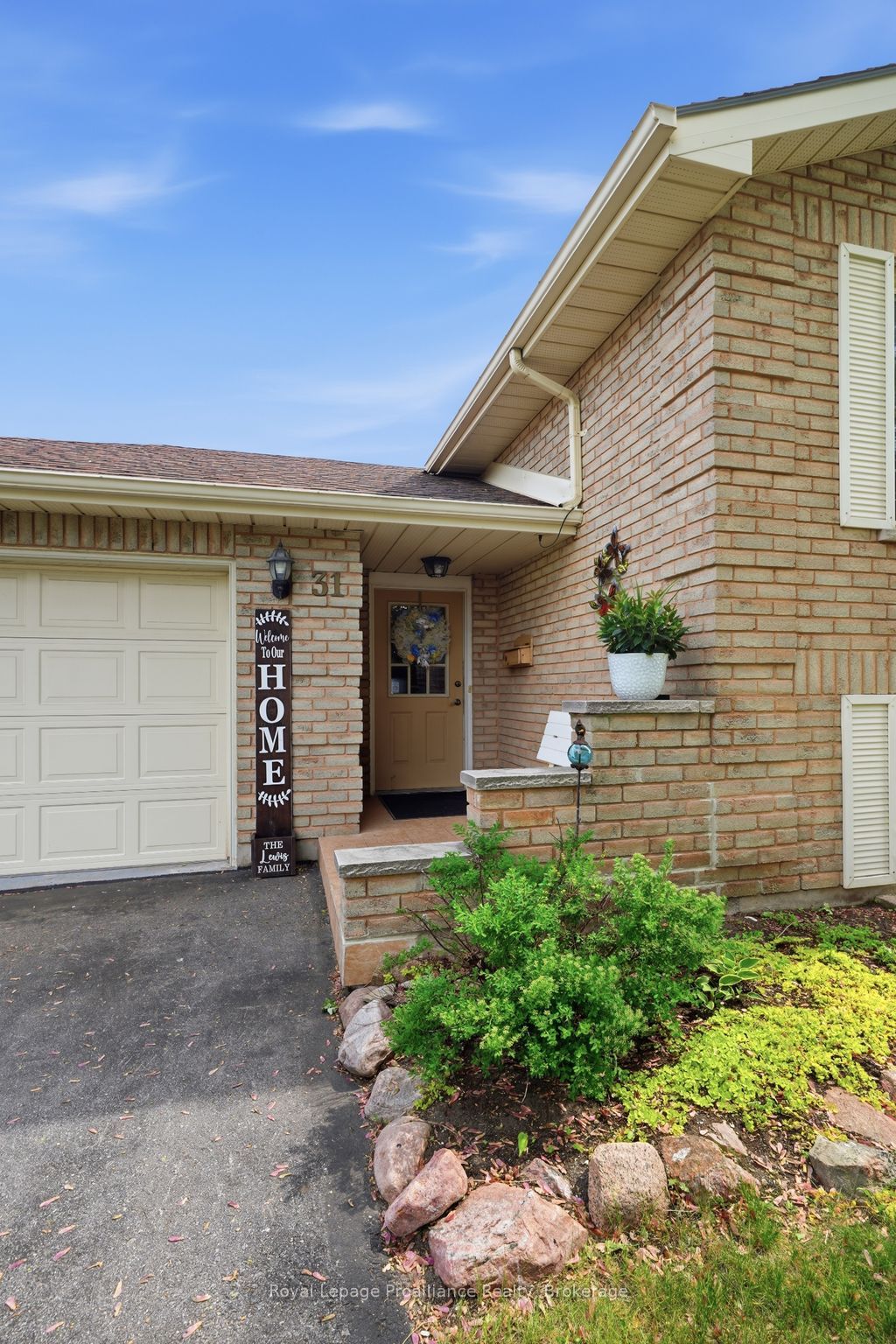 31 Springbrook Crescent, Belleville, ON K8P 5B9 photo 4