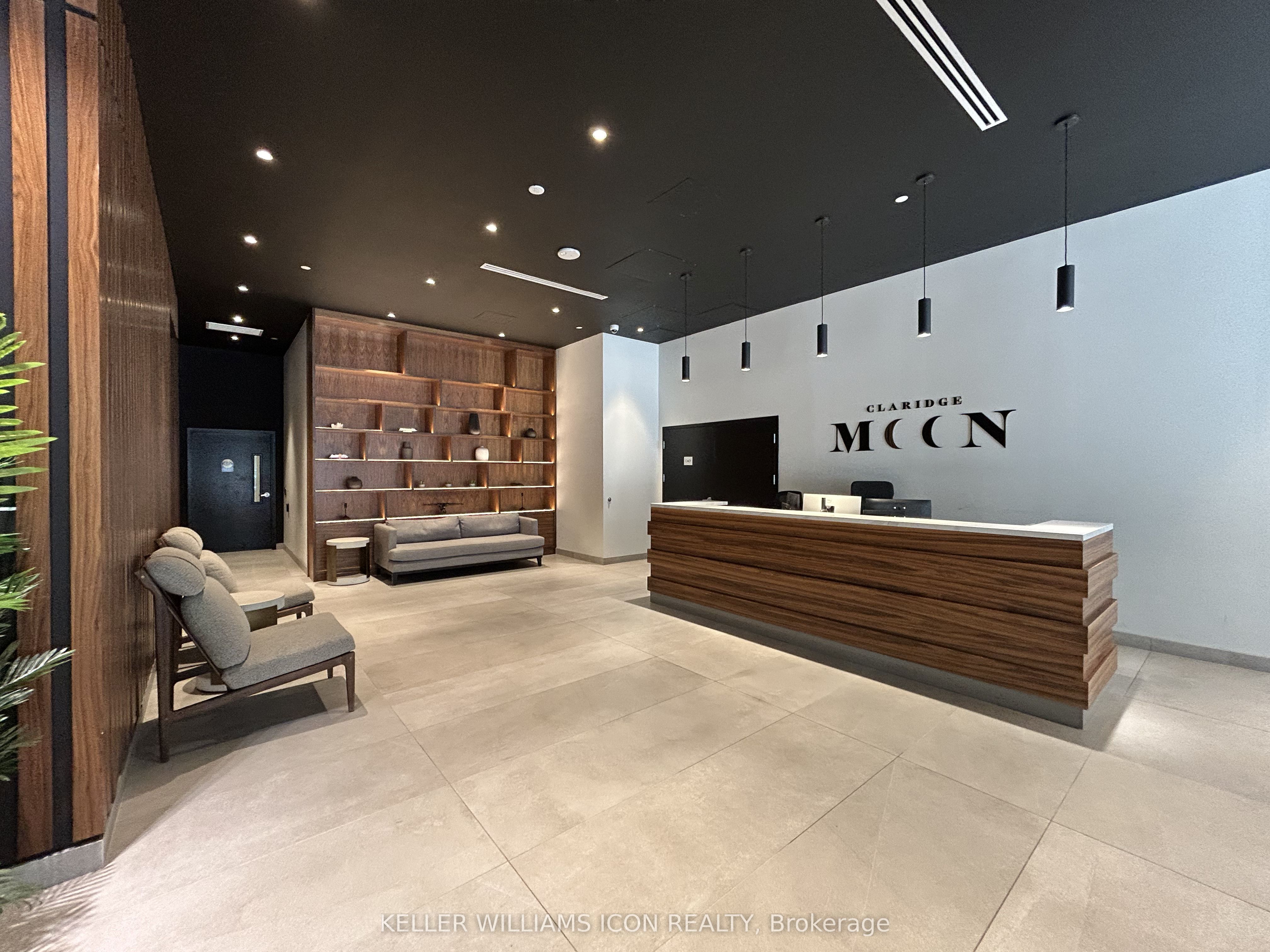340 Queen Street 810, Ottawa Centre, ON K1R 0G1 photo 3