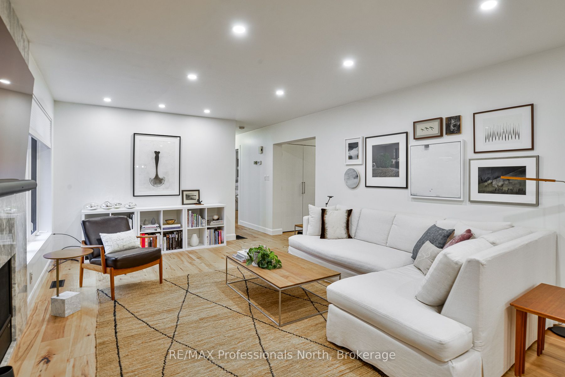225 Blanchard Street W, Gravenhurst, ON P1P 1A8 photo 5