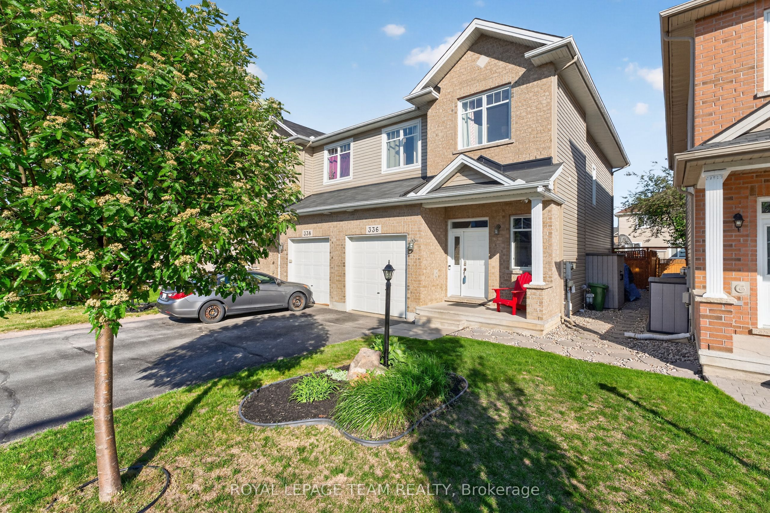 336 Glenbrae Avenue, Kanata, ON K2W 0C2