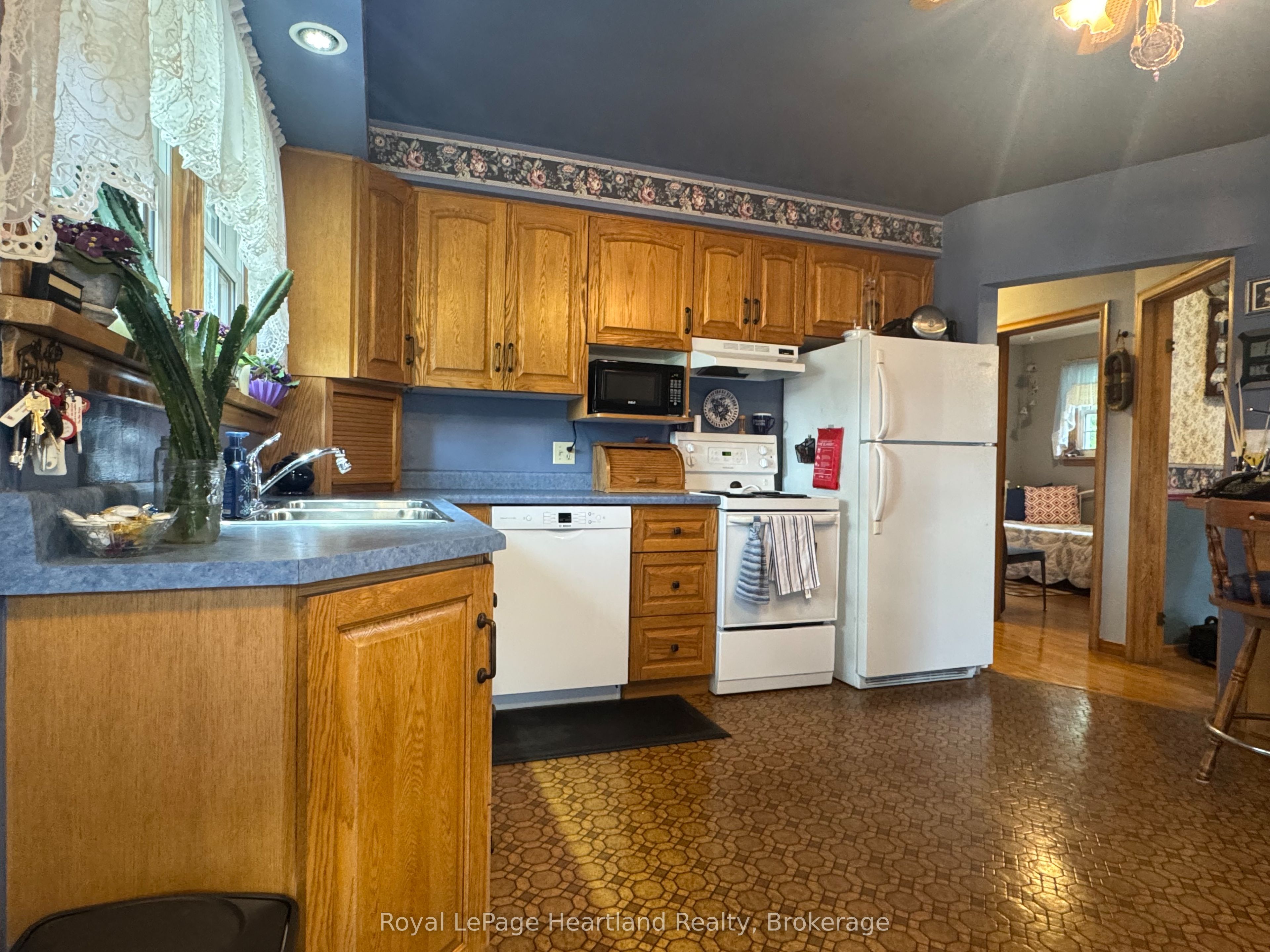 47 McDonald Street, Stratford, ON N5A 4W4 photo 4
