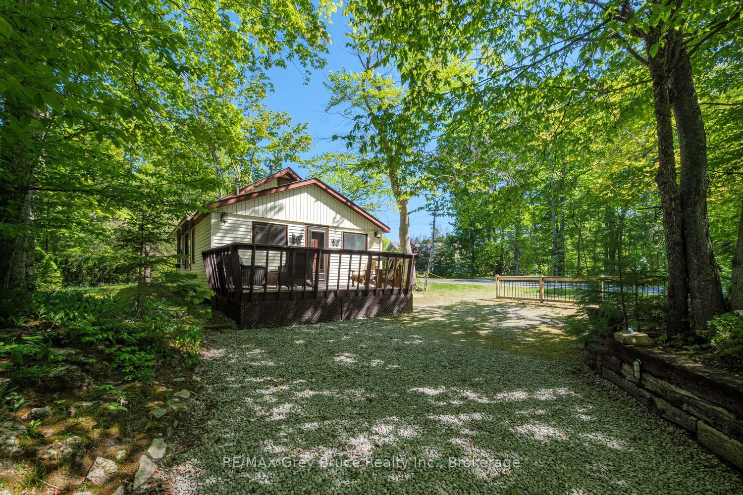 112 Symon Avenue, South Bruce Peninsula, ON N0H 2T0 photo 3