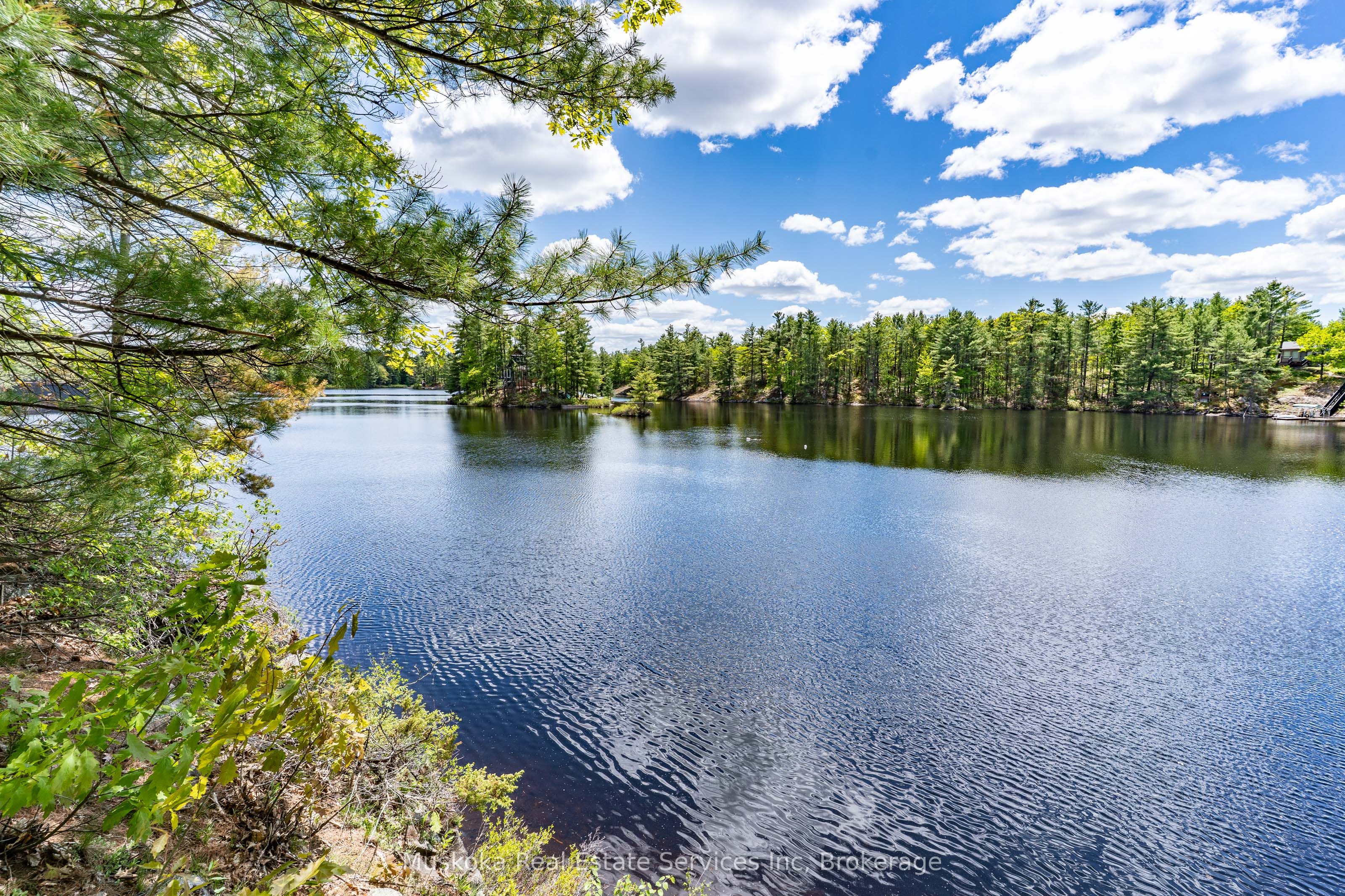 1430 S. Kahshe Lake Road, Gravenhurst, ON P0E 1G0