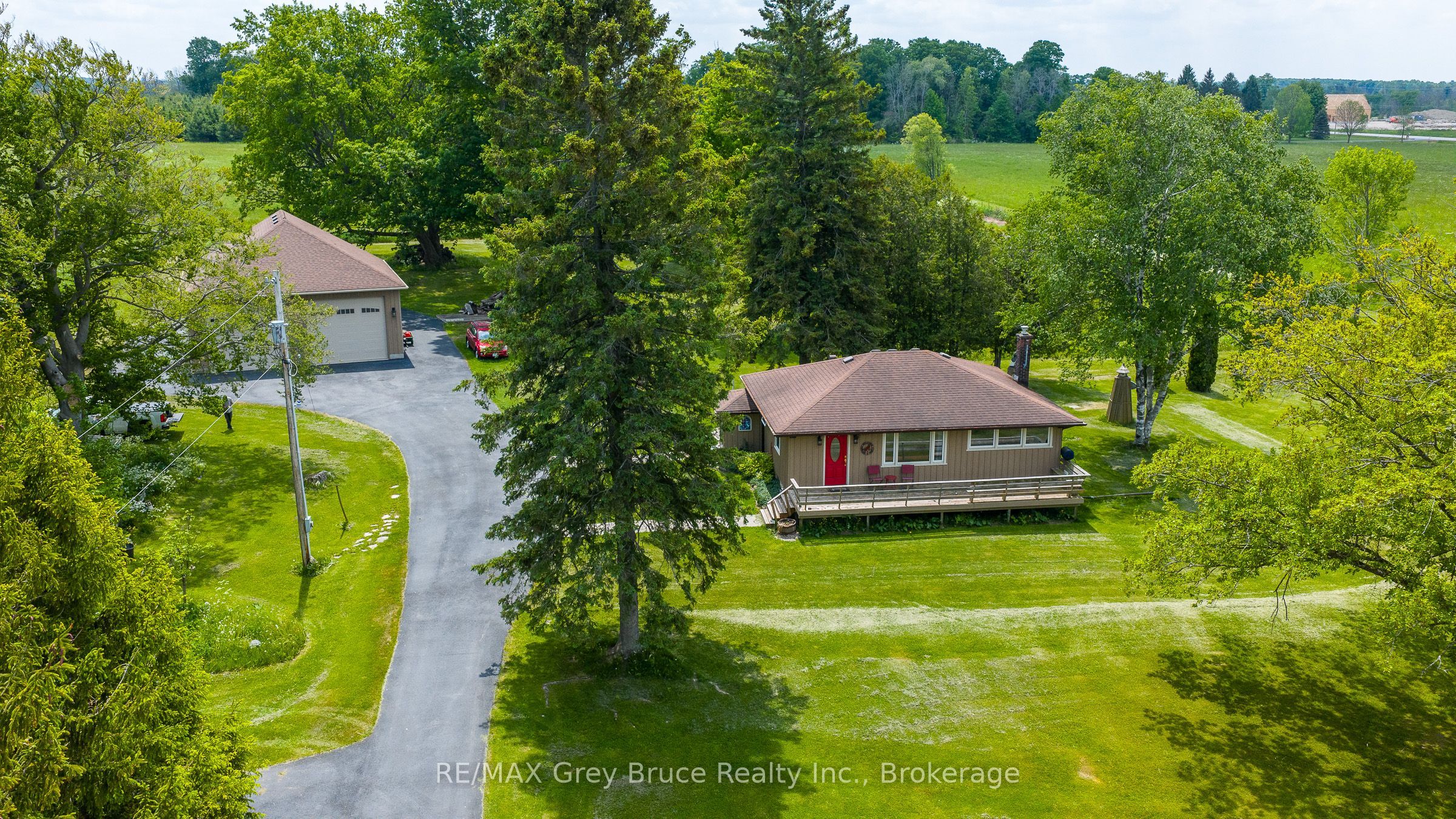 202306 6 Highway, Georgian Bluffs, ON N4K 5N5 photo 3