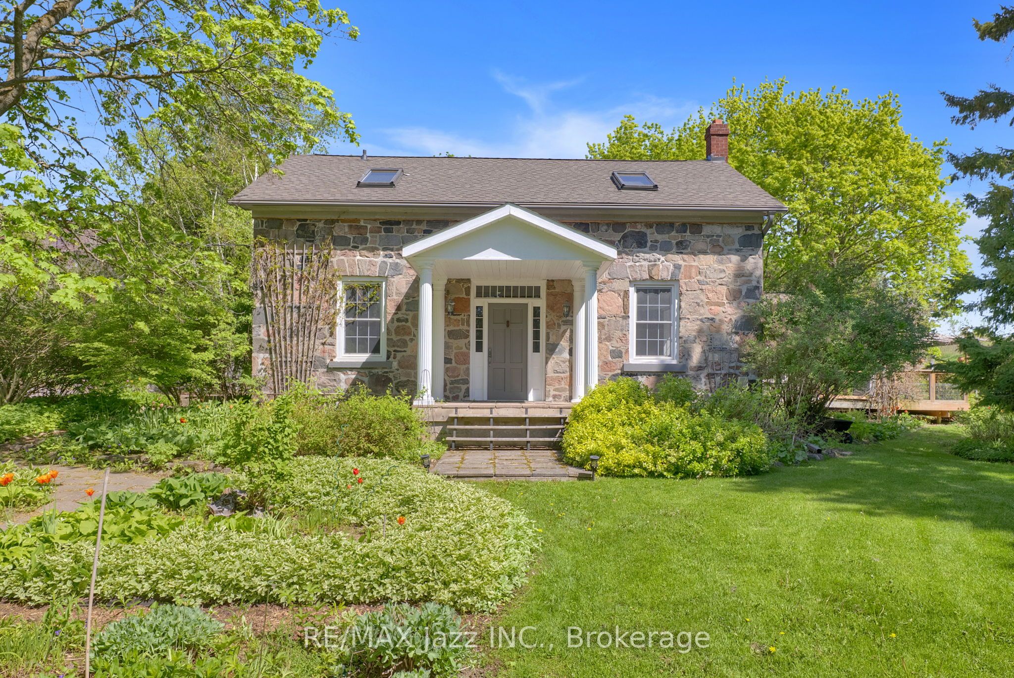 2402 Ganaraska Road, Port Hope, ON L0A 1B0