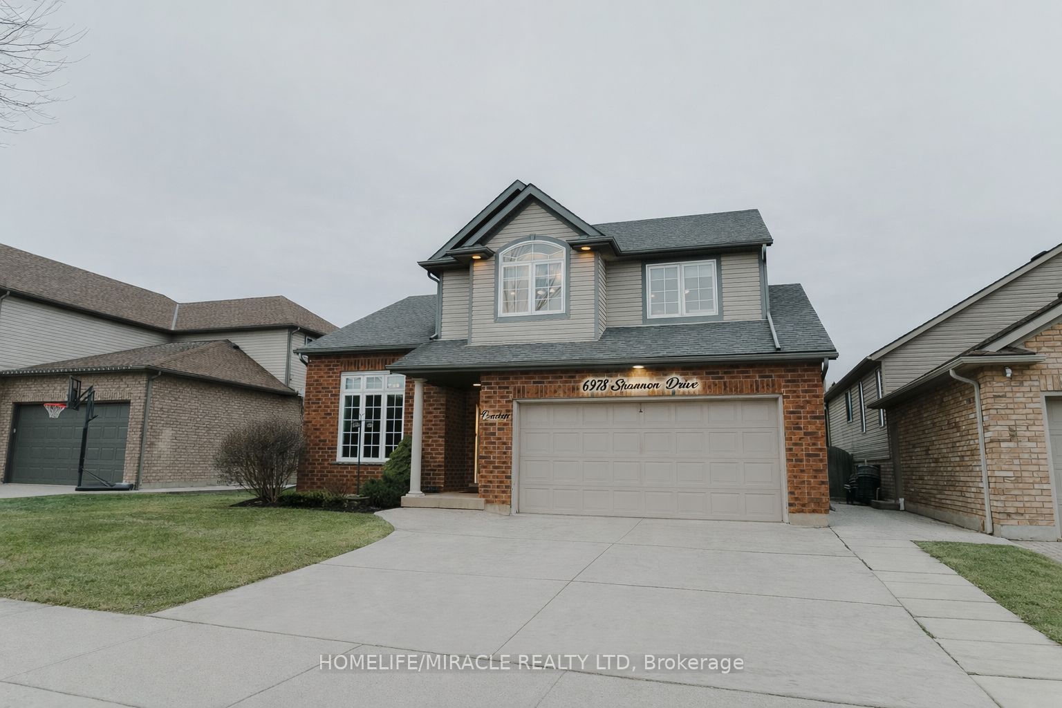 6978 Shannon Drive, Niagara Falls, ON L2H 3N7 photo 3