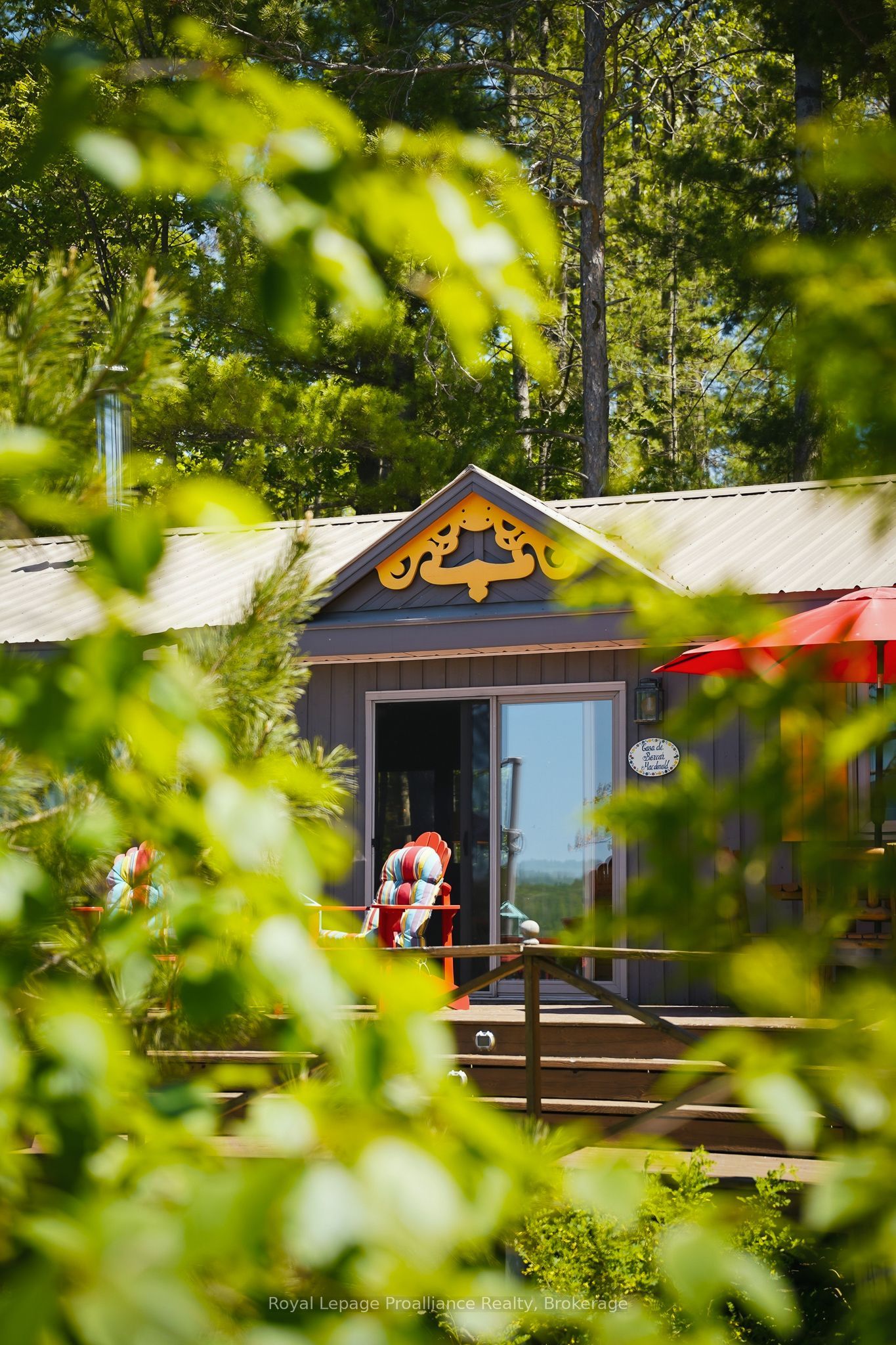 890 Mazinaw Lake, Addington Highlands, ON K0H 1K0 photo 2