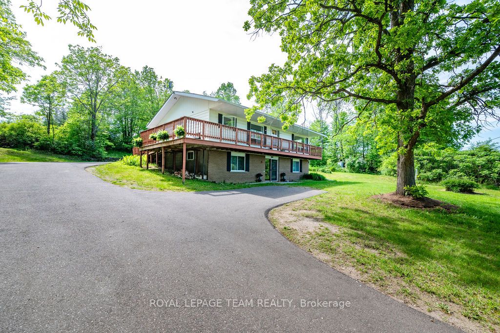 3697 Burnstown Road, Horton, ON K7V 3Z4