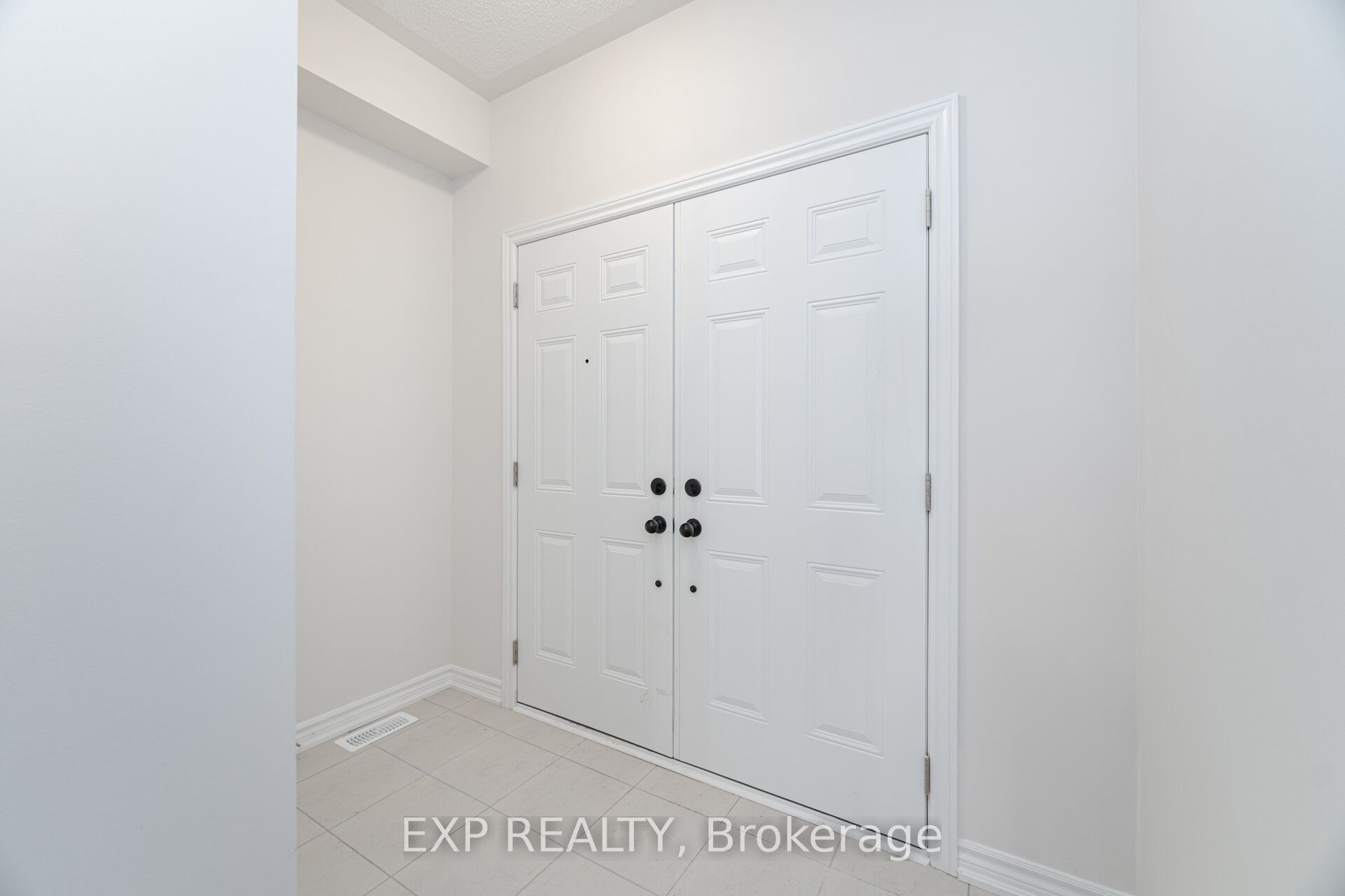 70 Baker Street, Thorold, ON L2V 0N1 photo 5