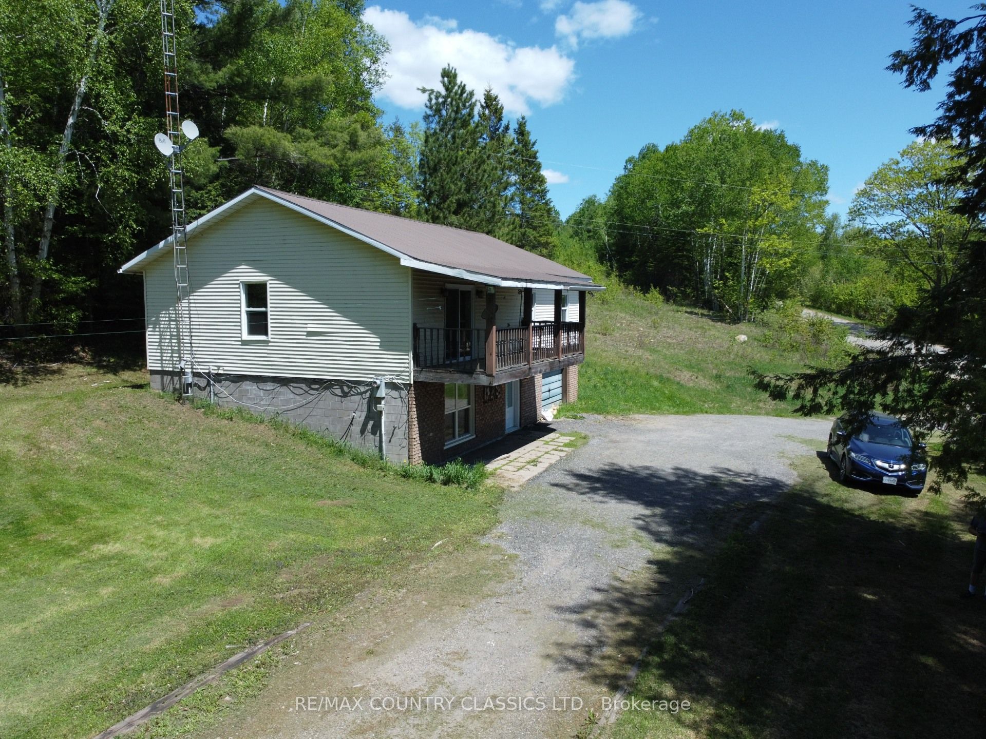 446 Biernacki Mountain Road, Madawaska Valley, ON K0J 1B0 photo 3
