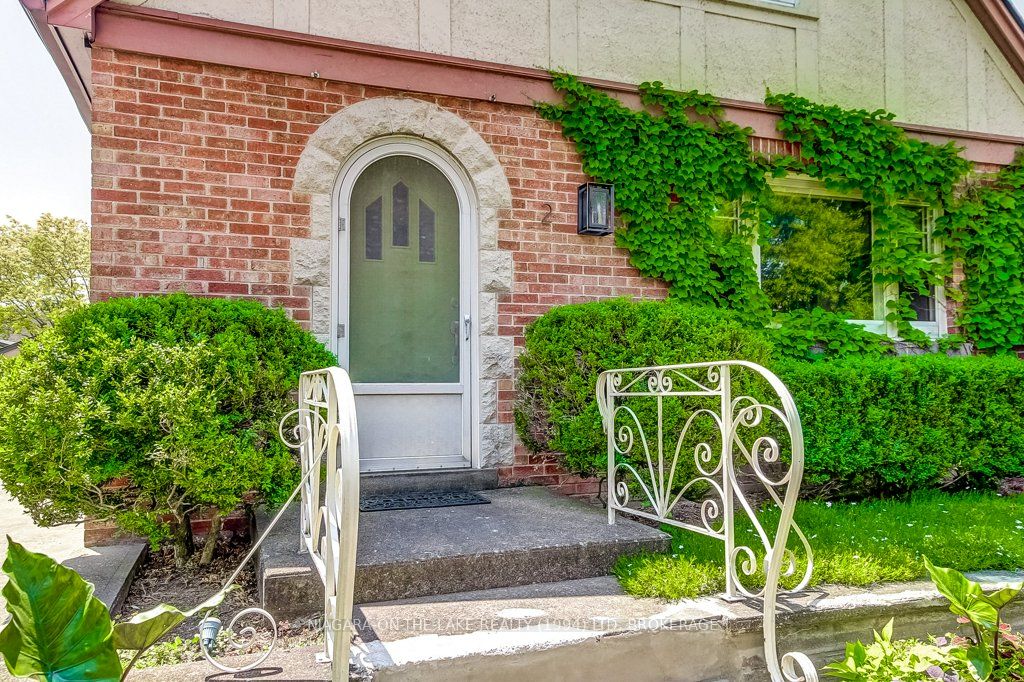 2 Vivian Avenue, St. Catharines, ON L2M 5X7 photo 5