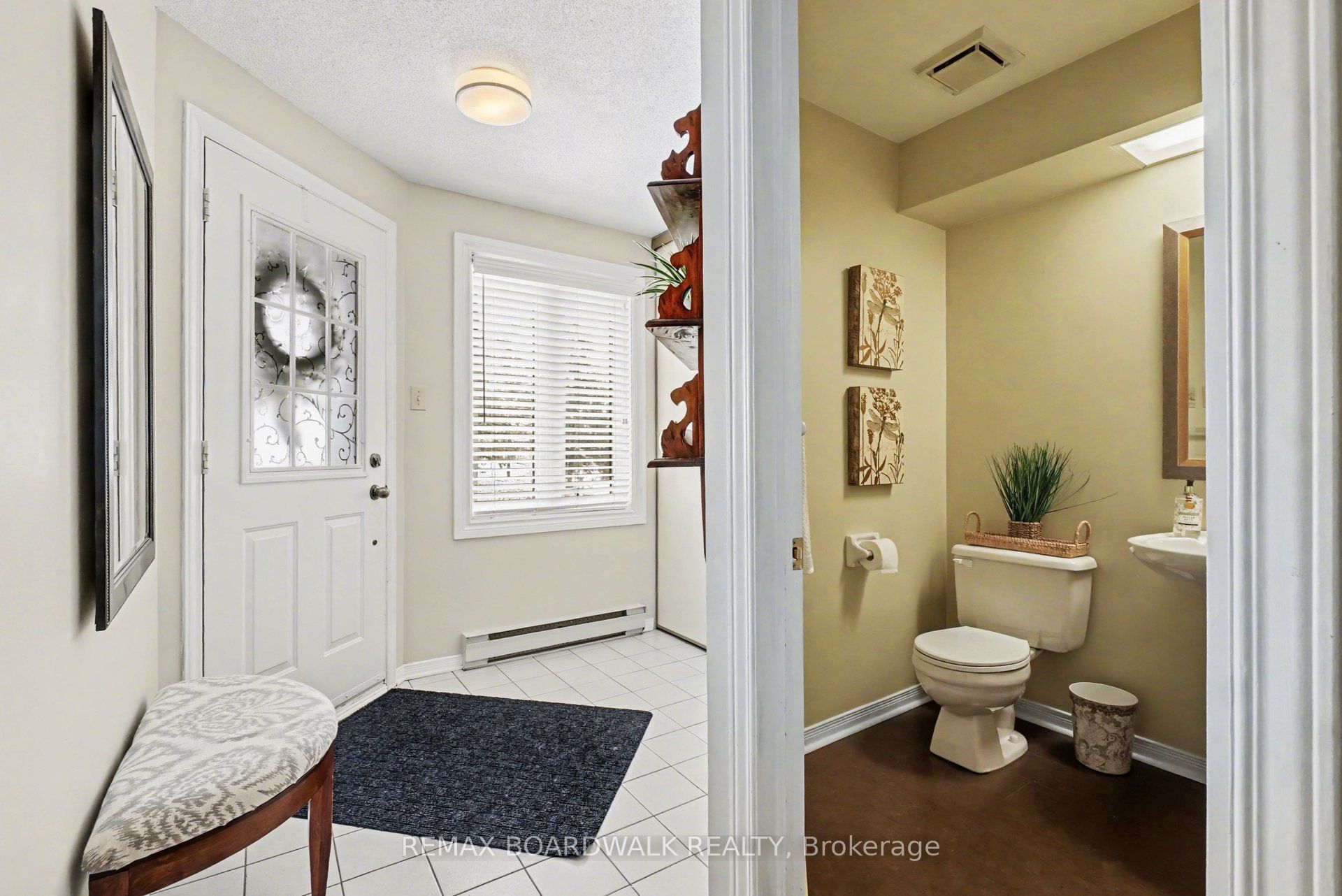5 Briston Private, Hunt Club - South Keys and Area, ON K1G 5P6 photo 3