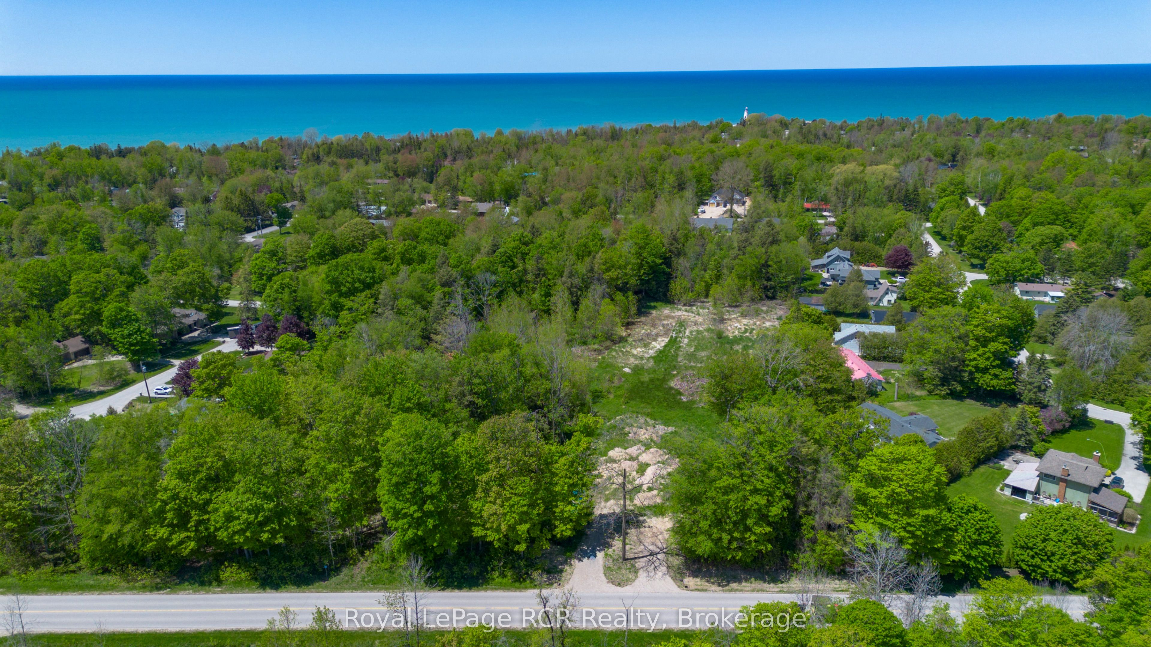 219 Lake Range Drive Part 2, Huron-Kinloss, ON N2Z 2X3 photo 2