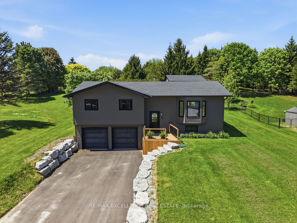 33 Main Street, Amaranth, ON L9W 3Z3 photo 2