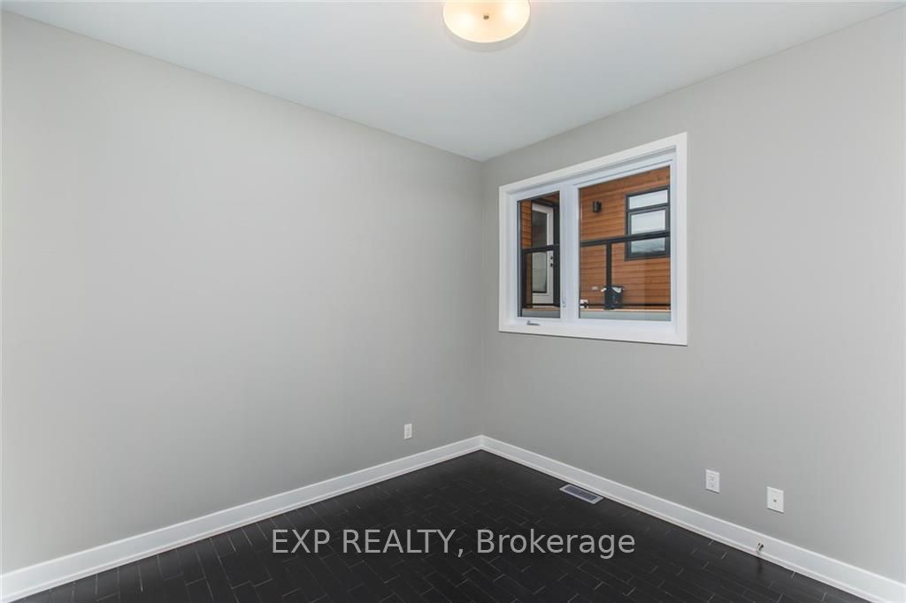 546 Guy Street, Overbrook - Castleheights and Area, ON K1K 1B9 photo 4