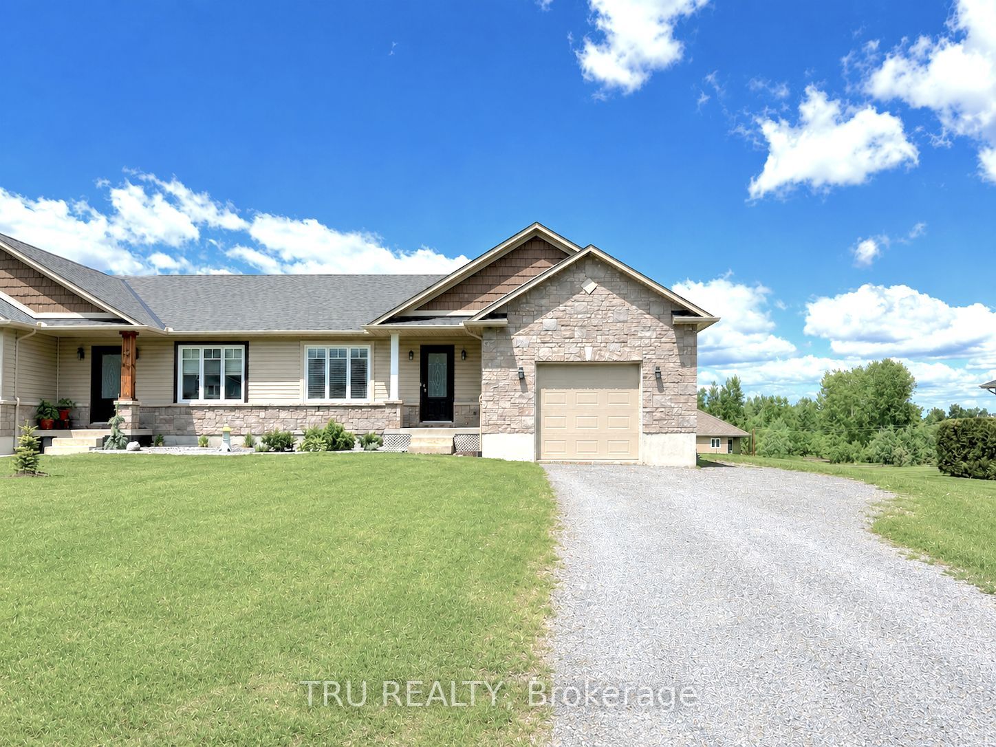 2315 Laval Street, Clarence-Rockland, ON K0A 1E0