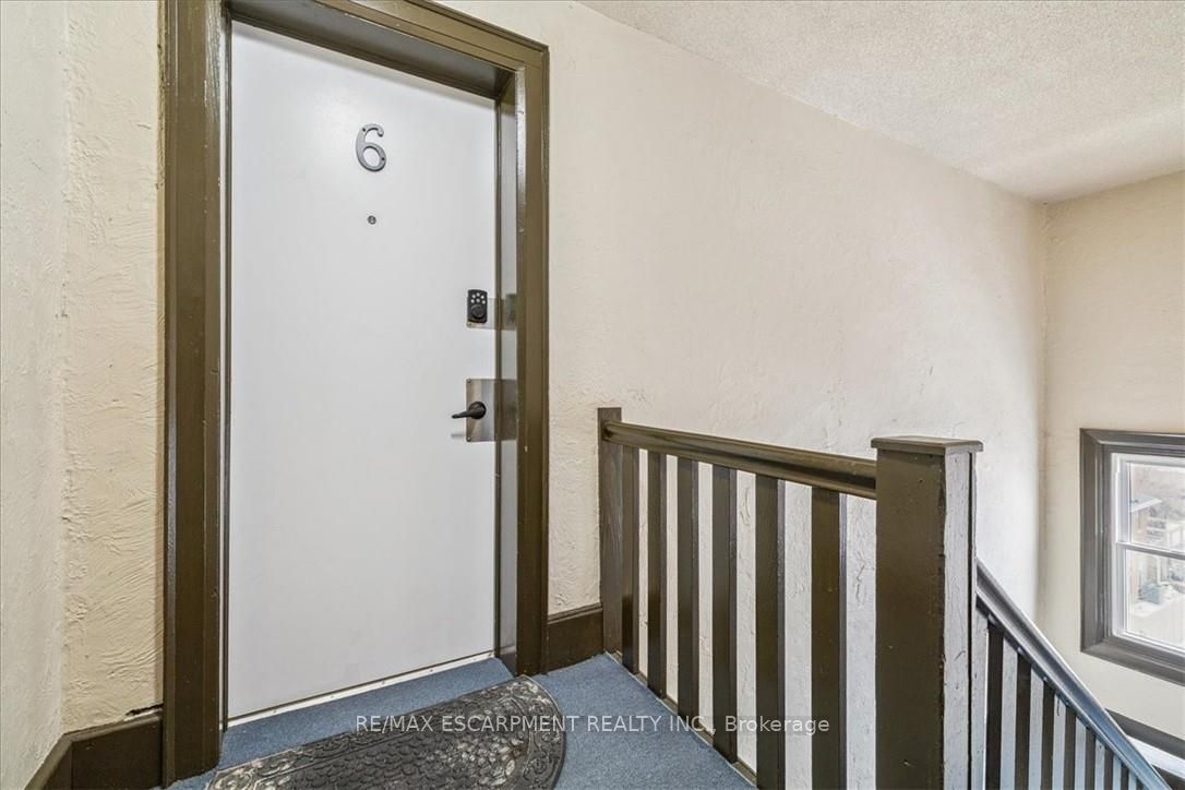 21 Mountwood Avenue 6, Hamilton, ON L8N 2G8 photo 4
