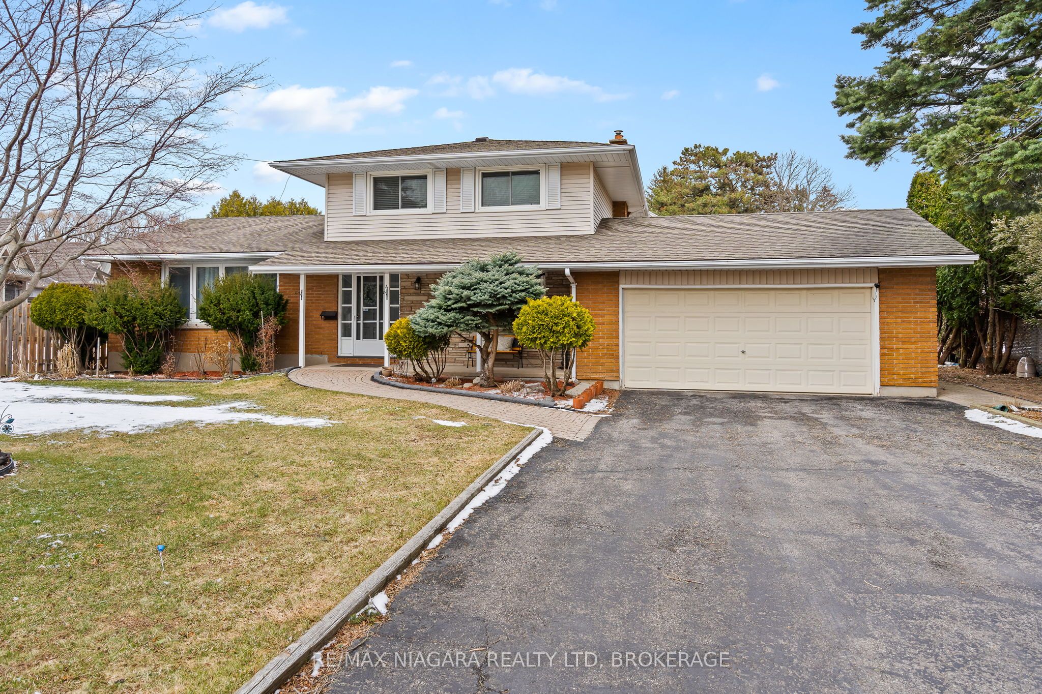 4 Tanner Circle, St. Catharines, ON L2N 3M9 photo 2