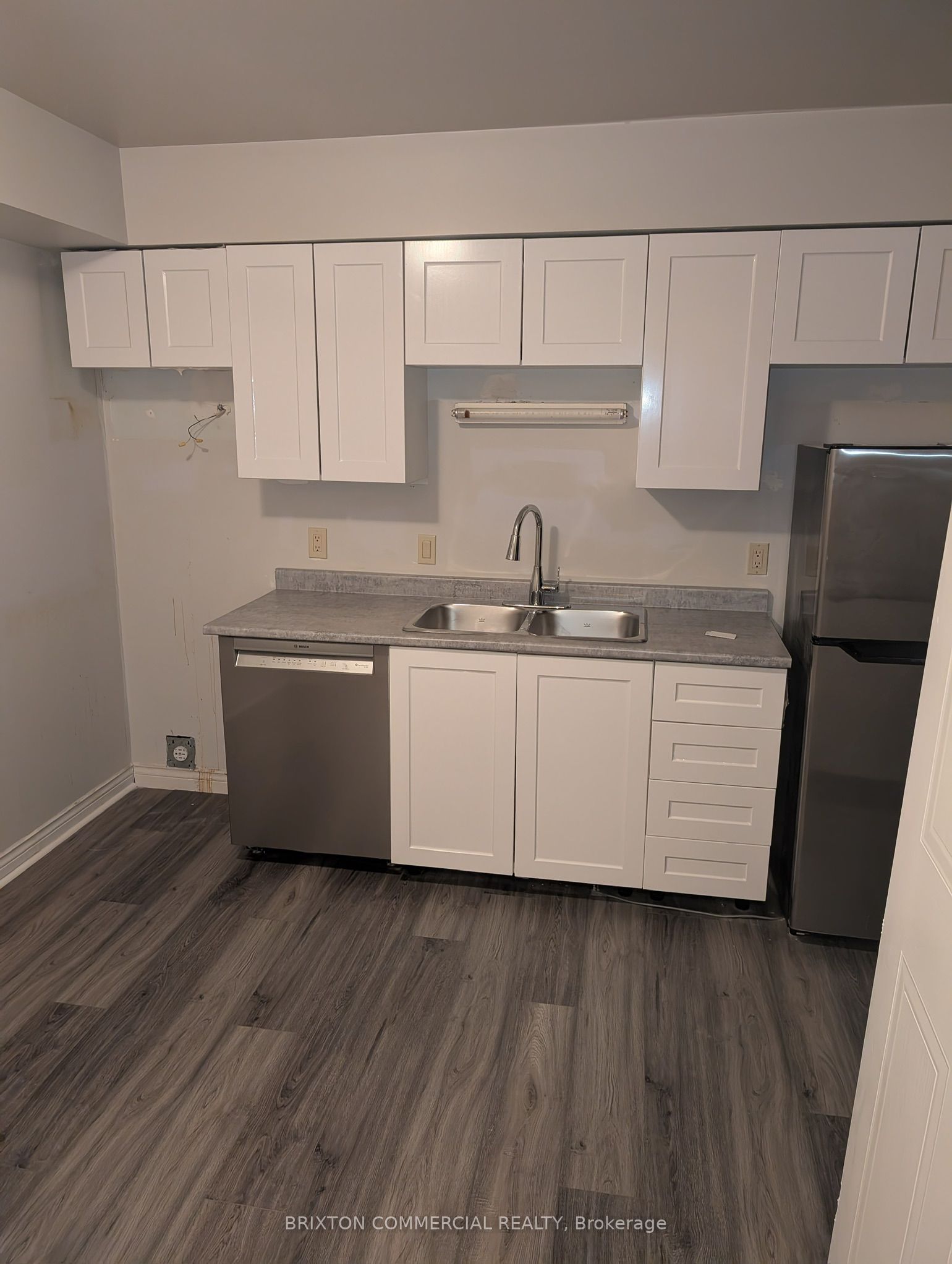 75 Elm Street 12, St. Thomas, ON N5R 1H7 photo 5