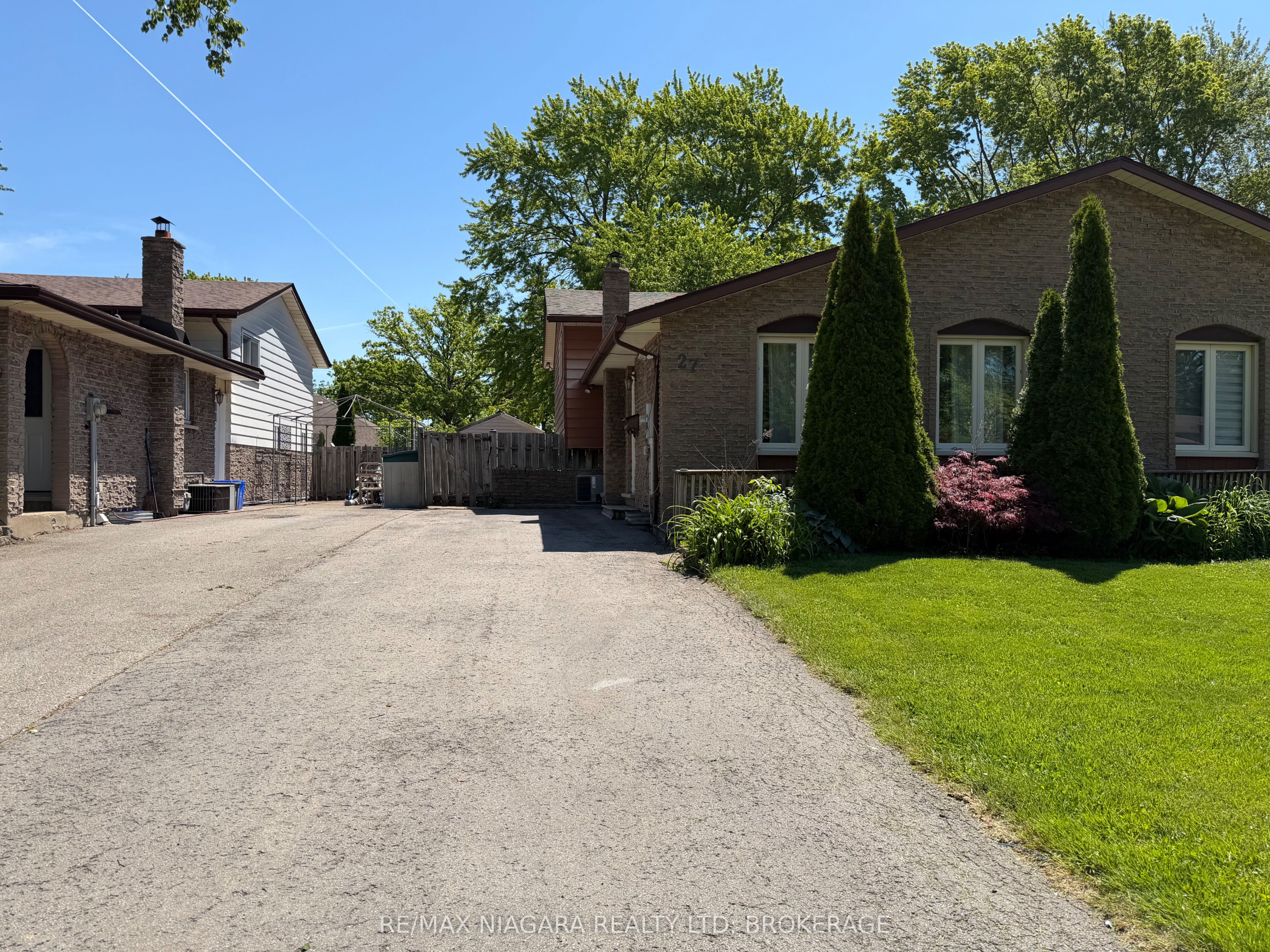 27 Nottingham Court UPPER, Welland, ON L3C 5X4 photo 2