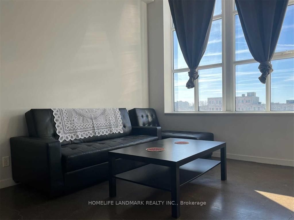 404 King Street W Unit 422, Kitchener, ON N2G 2L5 photo 4