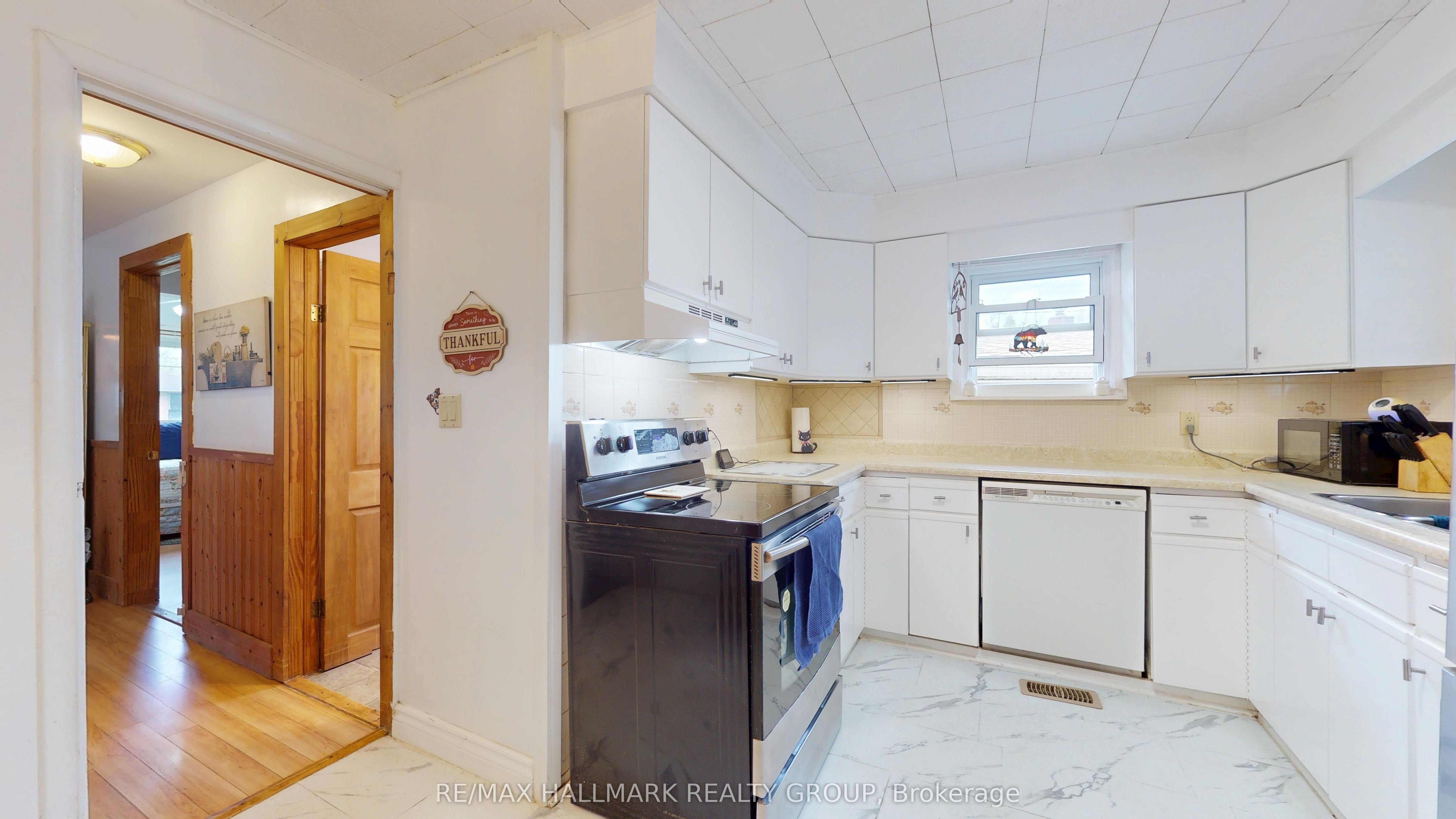 20 Crawford Street, Brockville, ON K6V 1S3 photo 4
