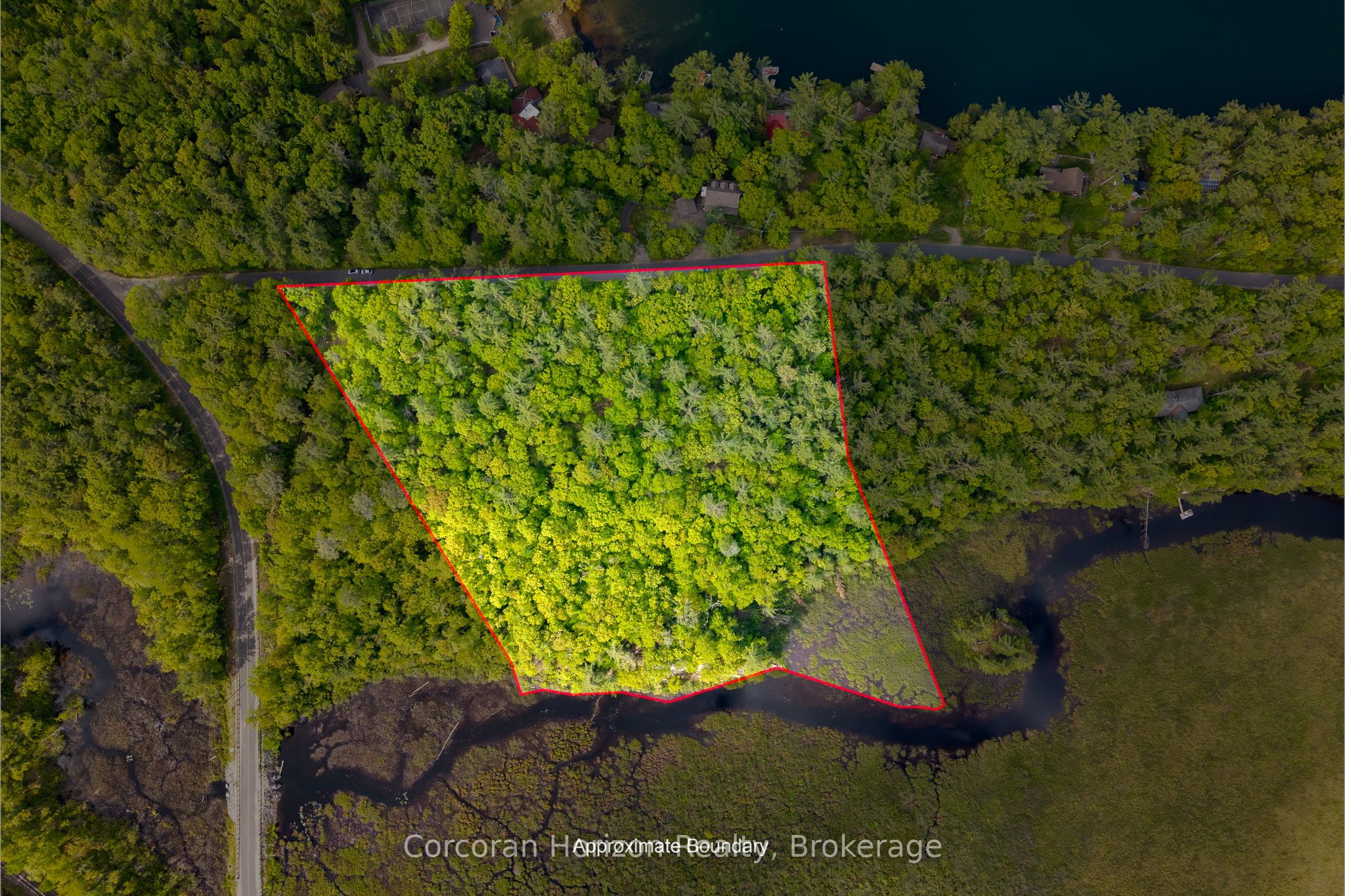1020 Ridge Road, Muskoka Lakes, ON P0C 1M0 photo 2