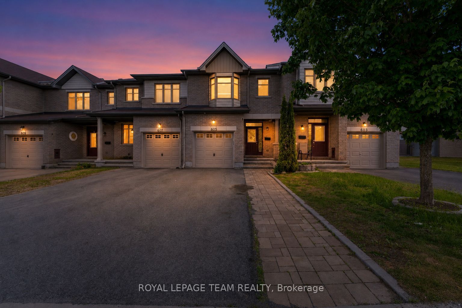 605 Sunburst Street, Leitrim, ON K1T 0L1 photo 2