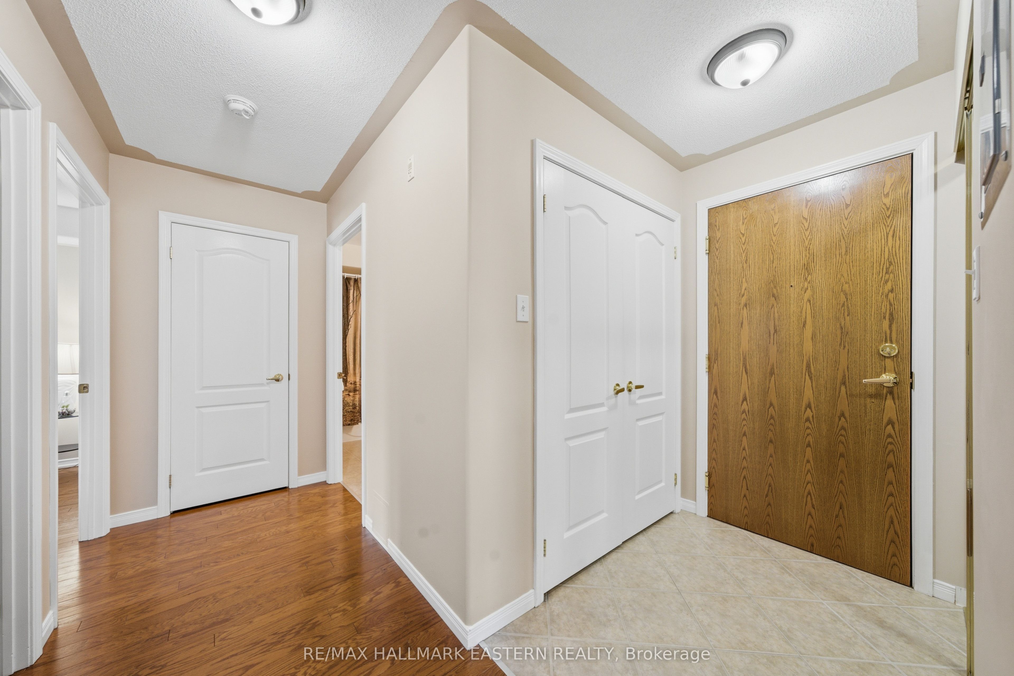 300 Spillsbury Drive 101, Peterborough, ON K9K 0B4 photo 4