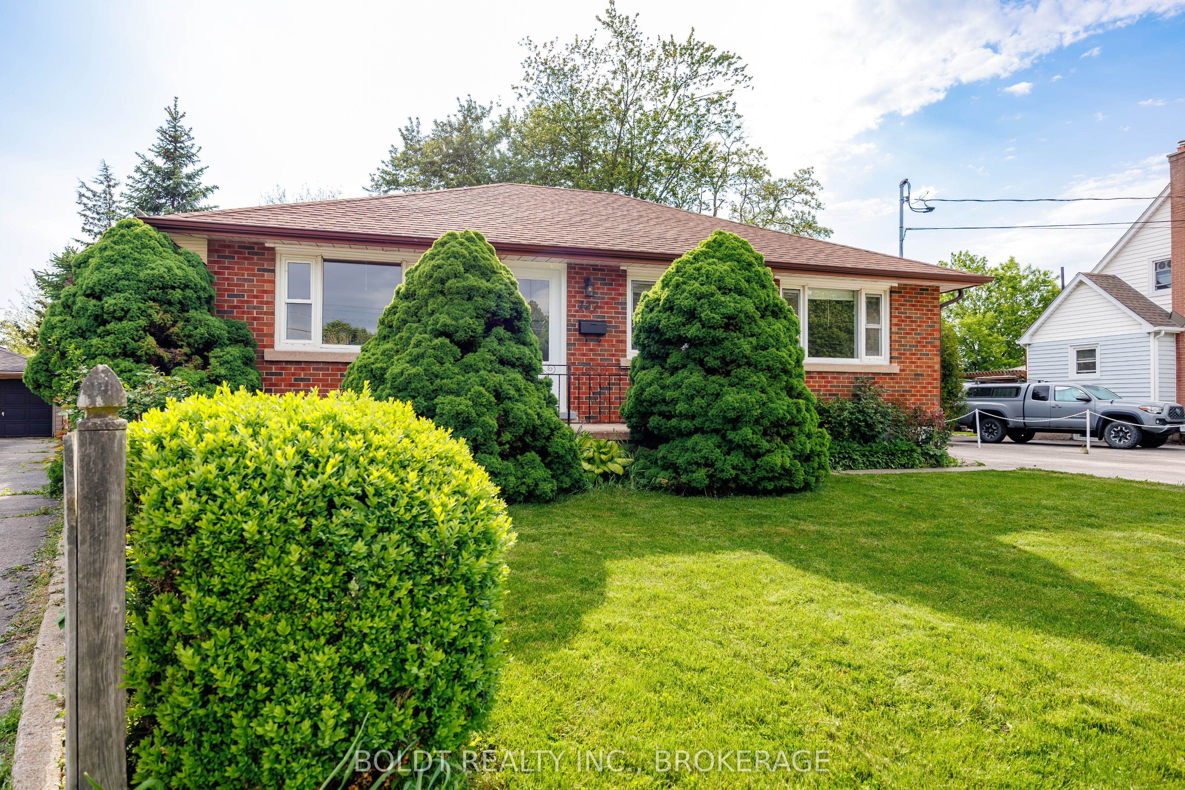 127 Louth Street Unit#1, St. Catharines, ON L2S 2T8 photo 2
