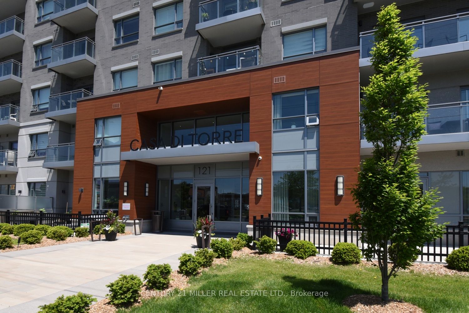 121 Highway 8 413, Hamilton, ON L8G 0A3 photo 2