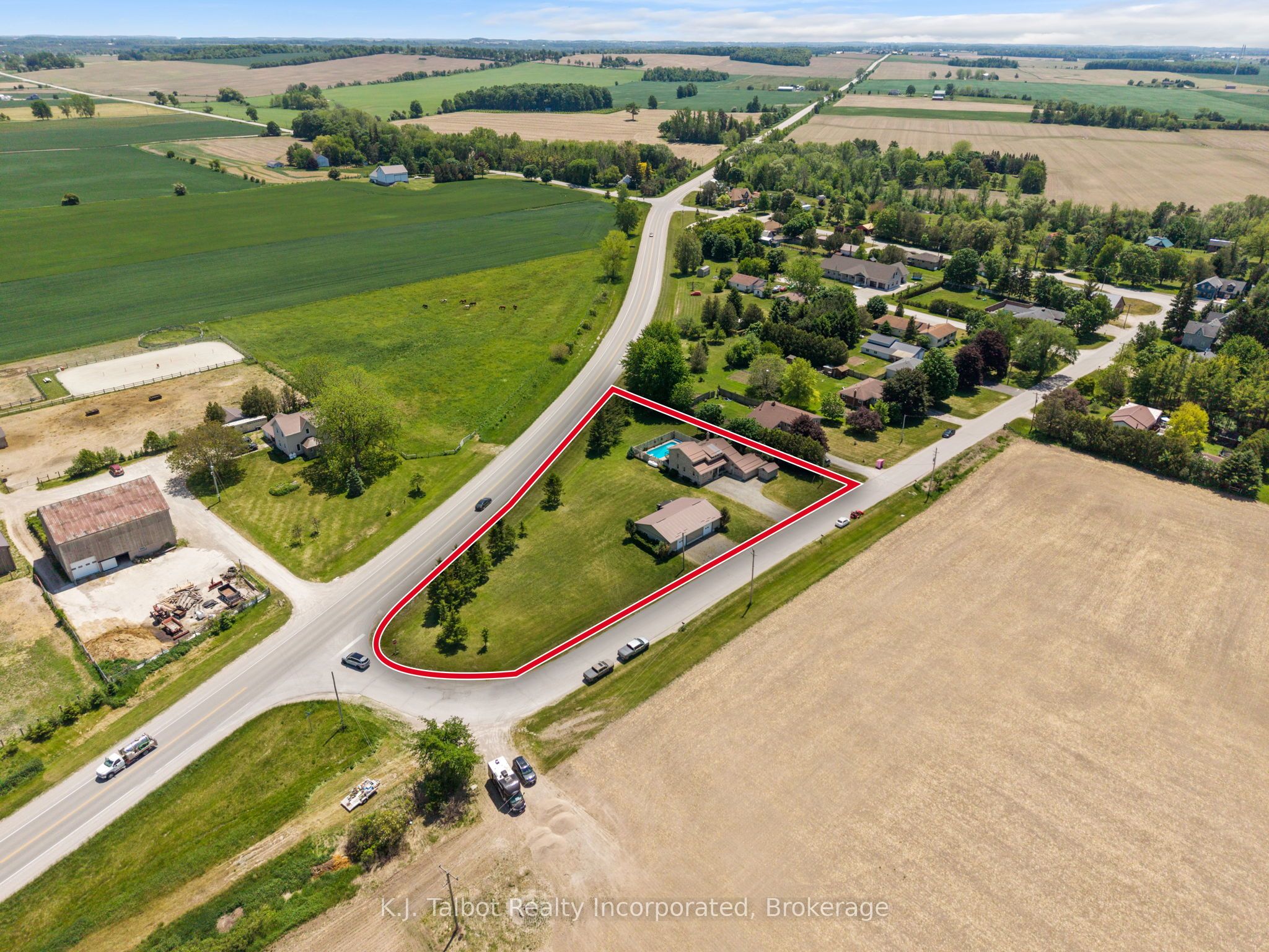 83054 Corrins Line, Ashfield-Colborne-Wawanosh, ON N7A 3Y3 photo 5