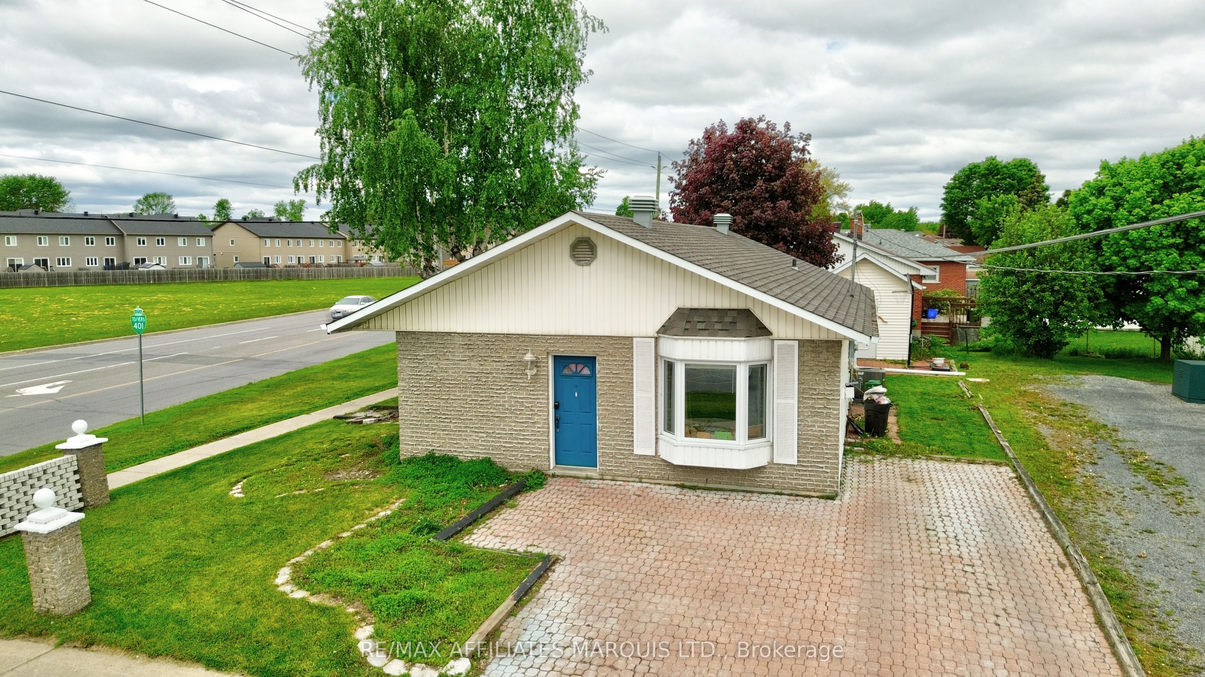 1101 Mcconnell Avenue, Cornwall, ON K6H 4N2 photo 3