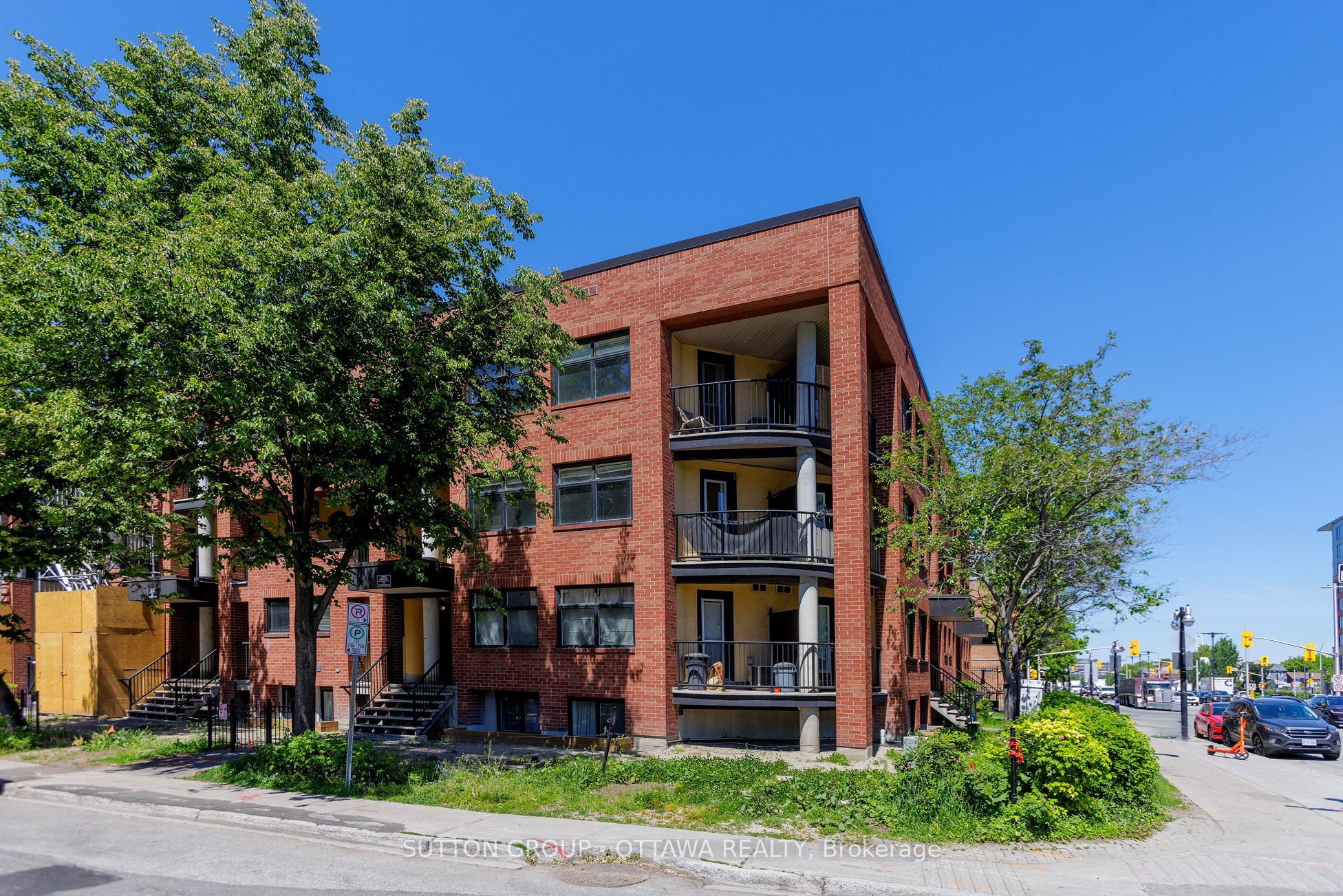 255 Clarence Street 10, Lower Town - Sandy Hill, ON K1N 5P9 photo 2