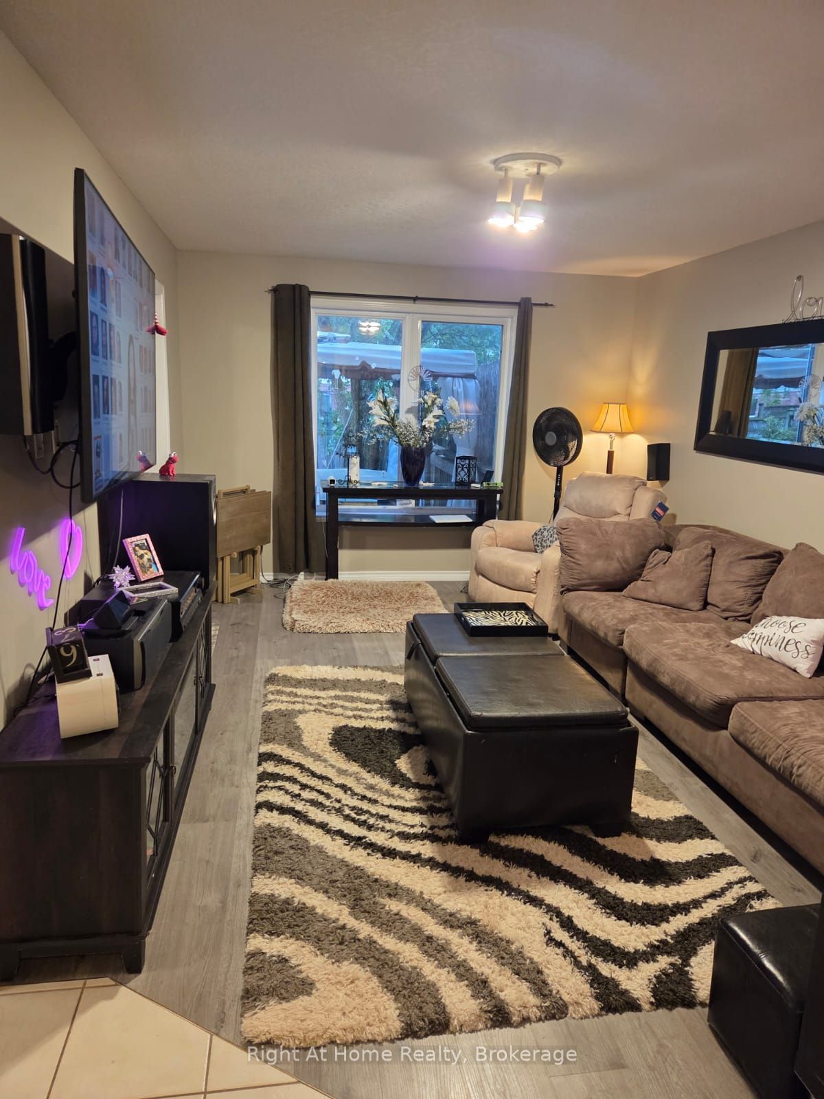 21 Fuller Drive, Guelph, ON N1E 7J4 photo 3