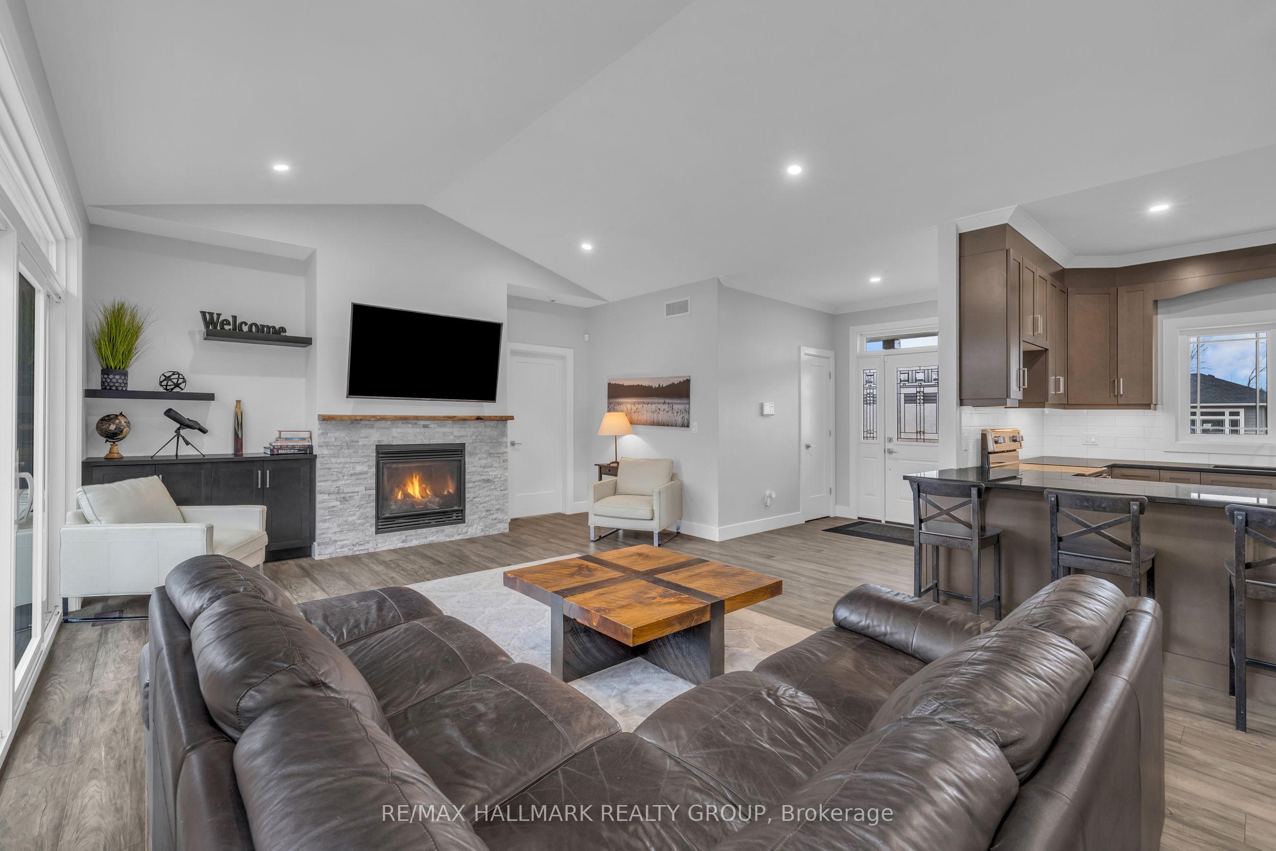 1077 SHEARER Drive, Brockville, ON K6V 7K1 photo 5