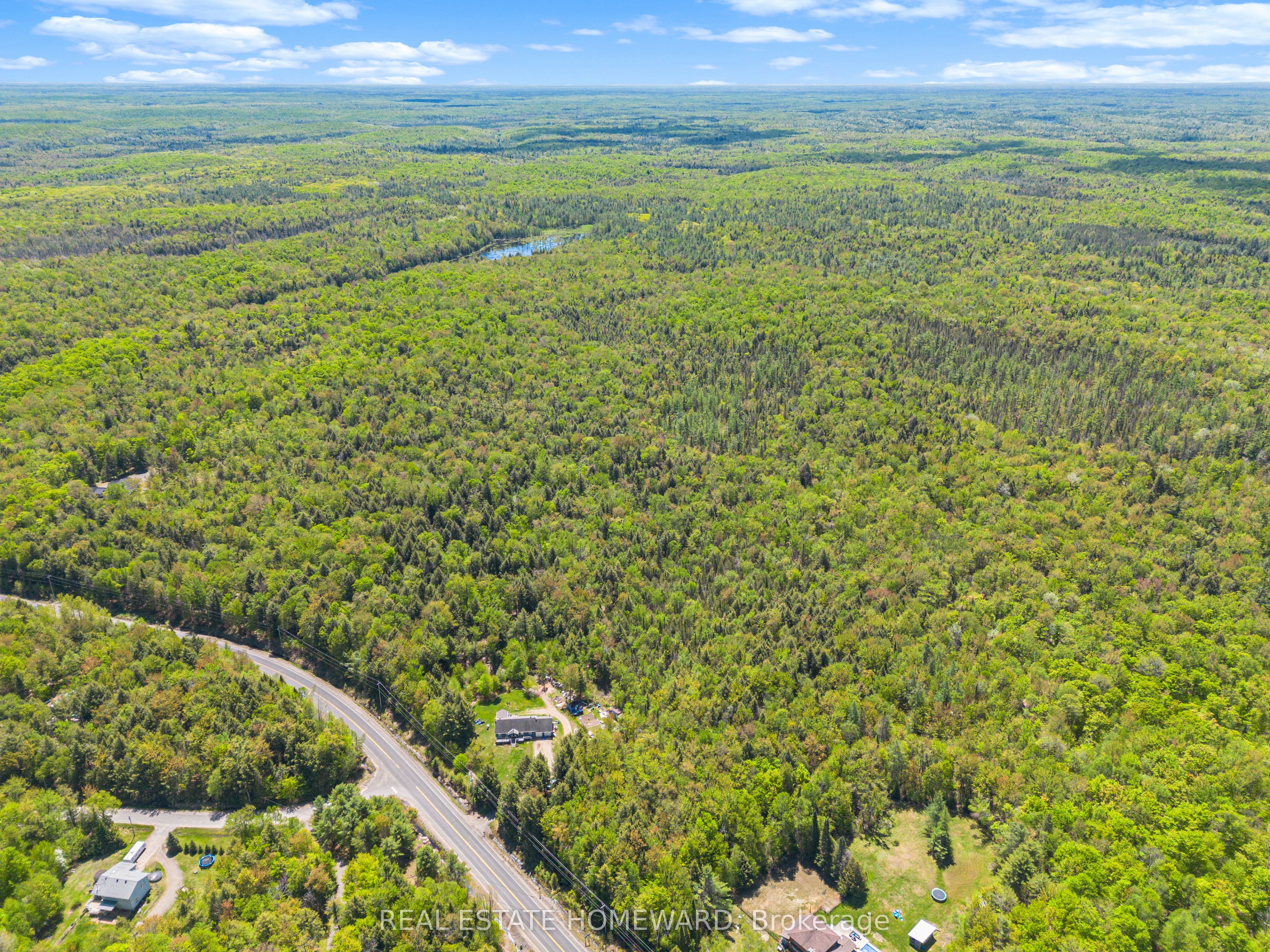 2928 118 Highway E, Bracebridge, ON P1P 1R3 photo 5