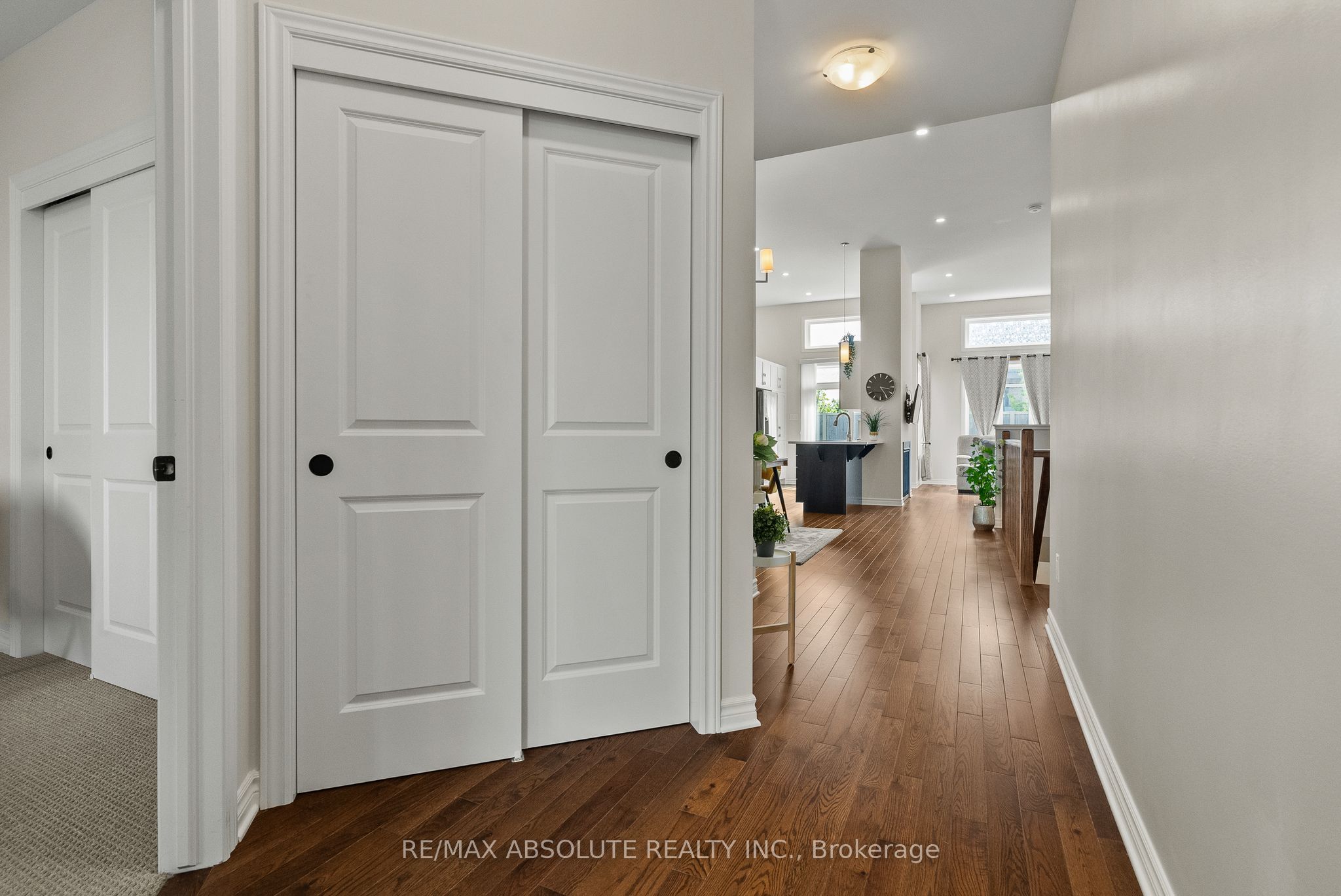 231 SHINNY Avenue, Kanata, ON K2B 0V9 photo 4