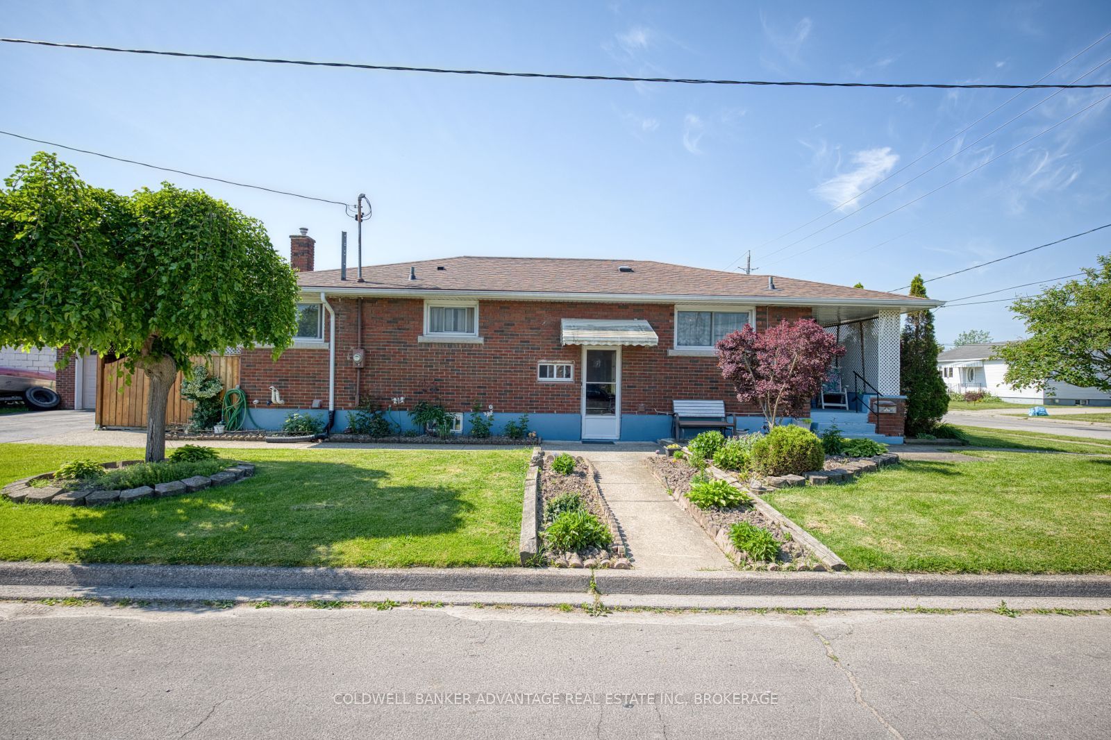 813 Harriet Street, Welland, ON L3B 2J5 photo 2