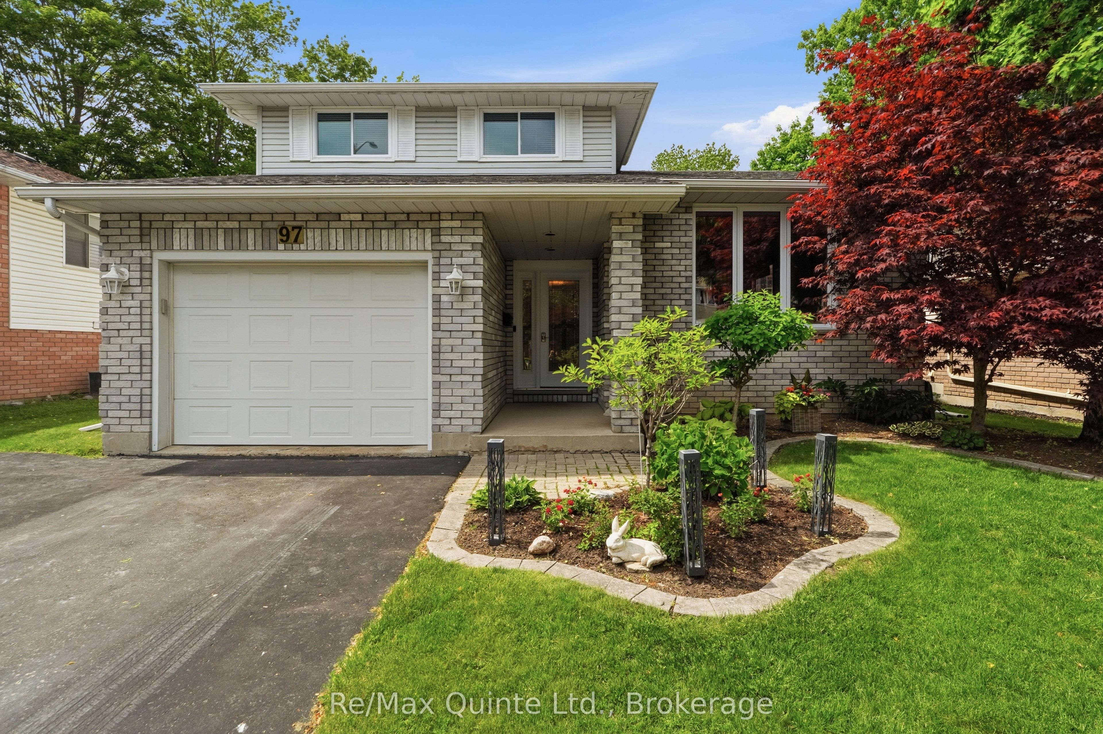 97 Parkview Heights, Quinte West, ON K8V 6P4 photo 4