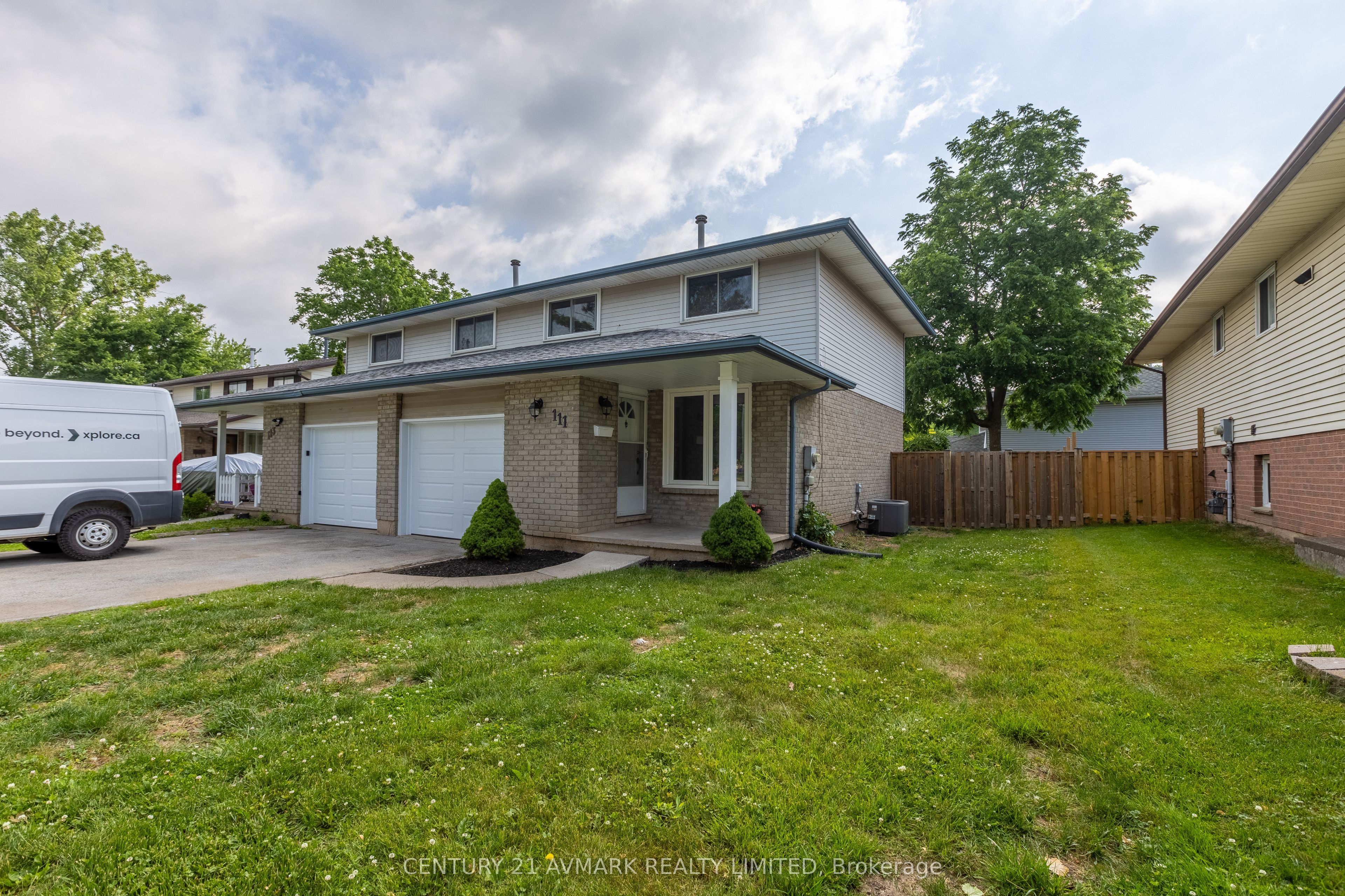 111 Northgate Drive, Welland, ON L3C 5Y3 photo 2