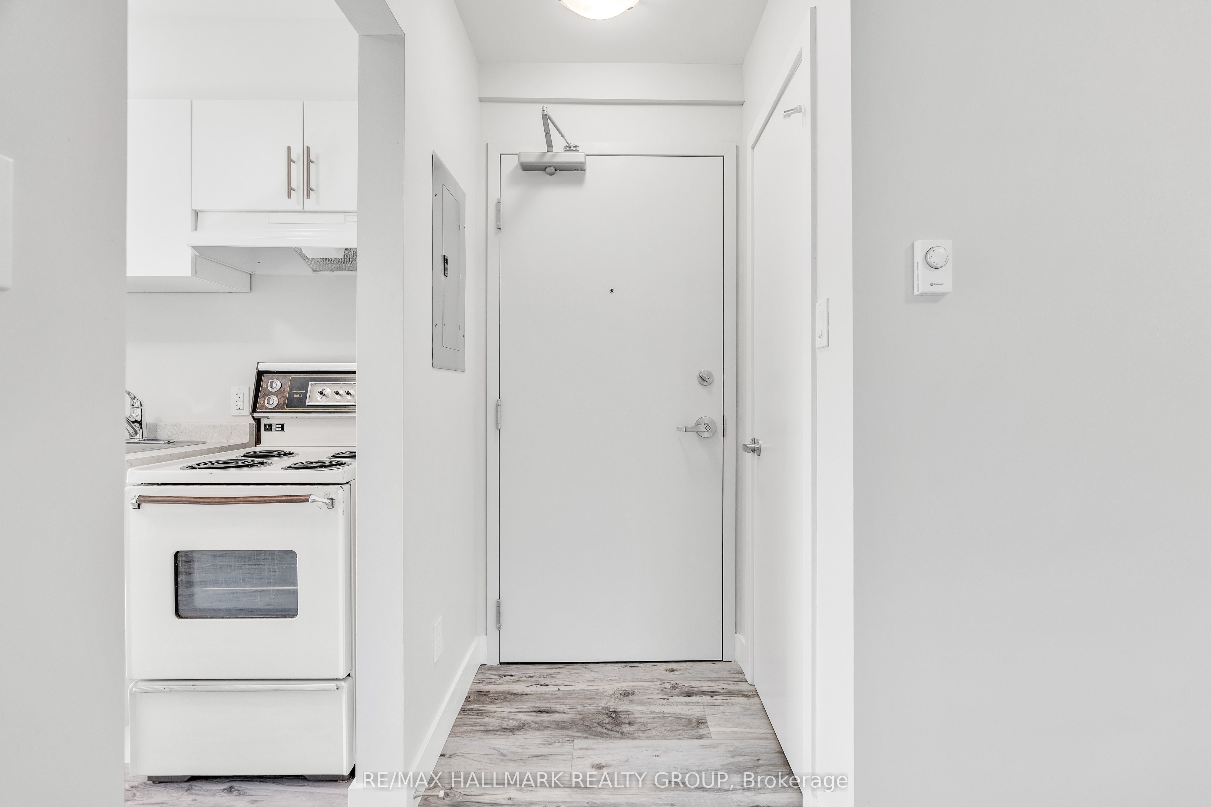 261 Somerset Street E 5, Ottawa Centre, ON K1N 6V5 photo 4