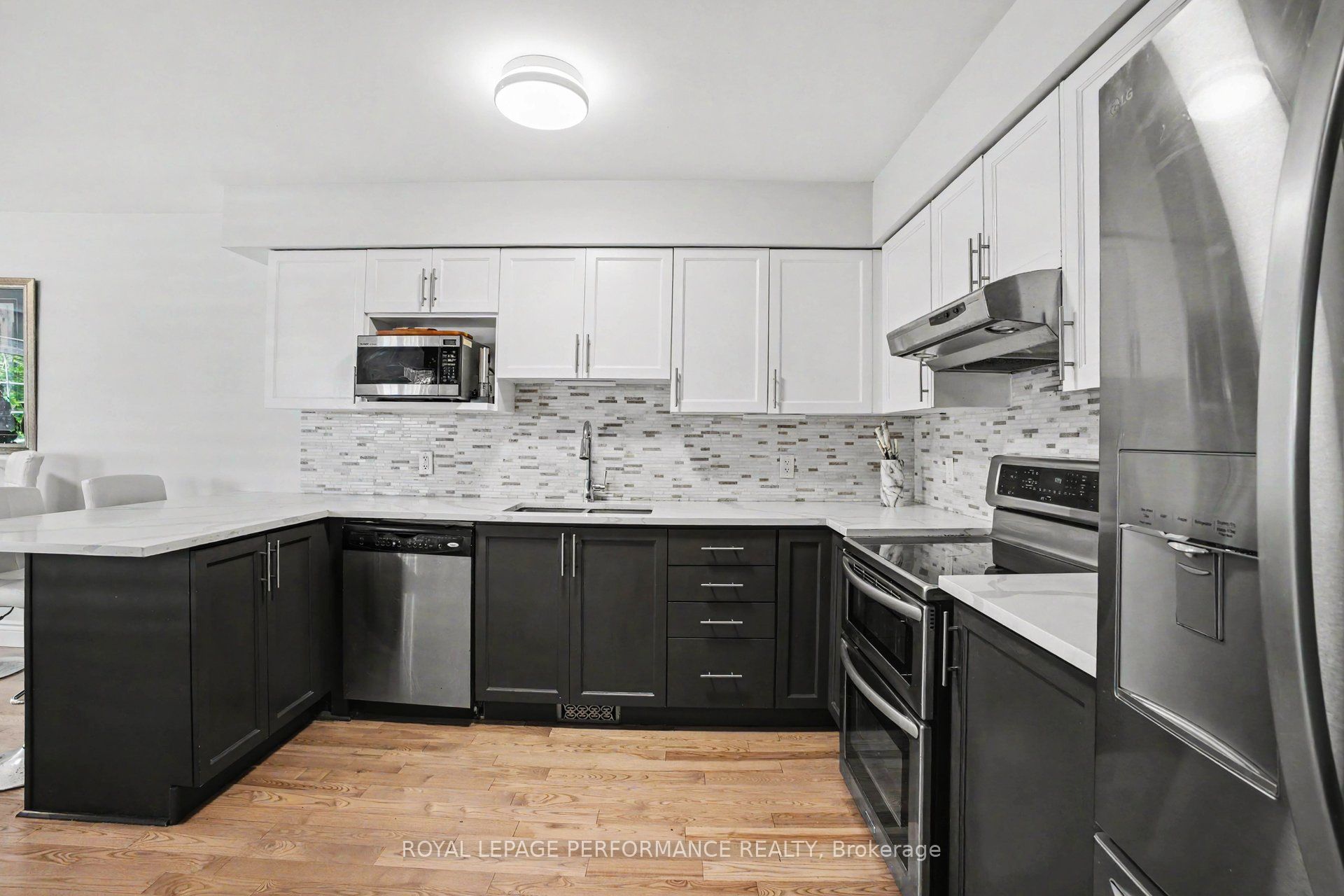 122 Rustwood Private, Barrhaven, ON K2J 5L5 photo 5