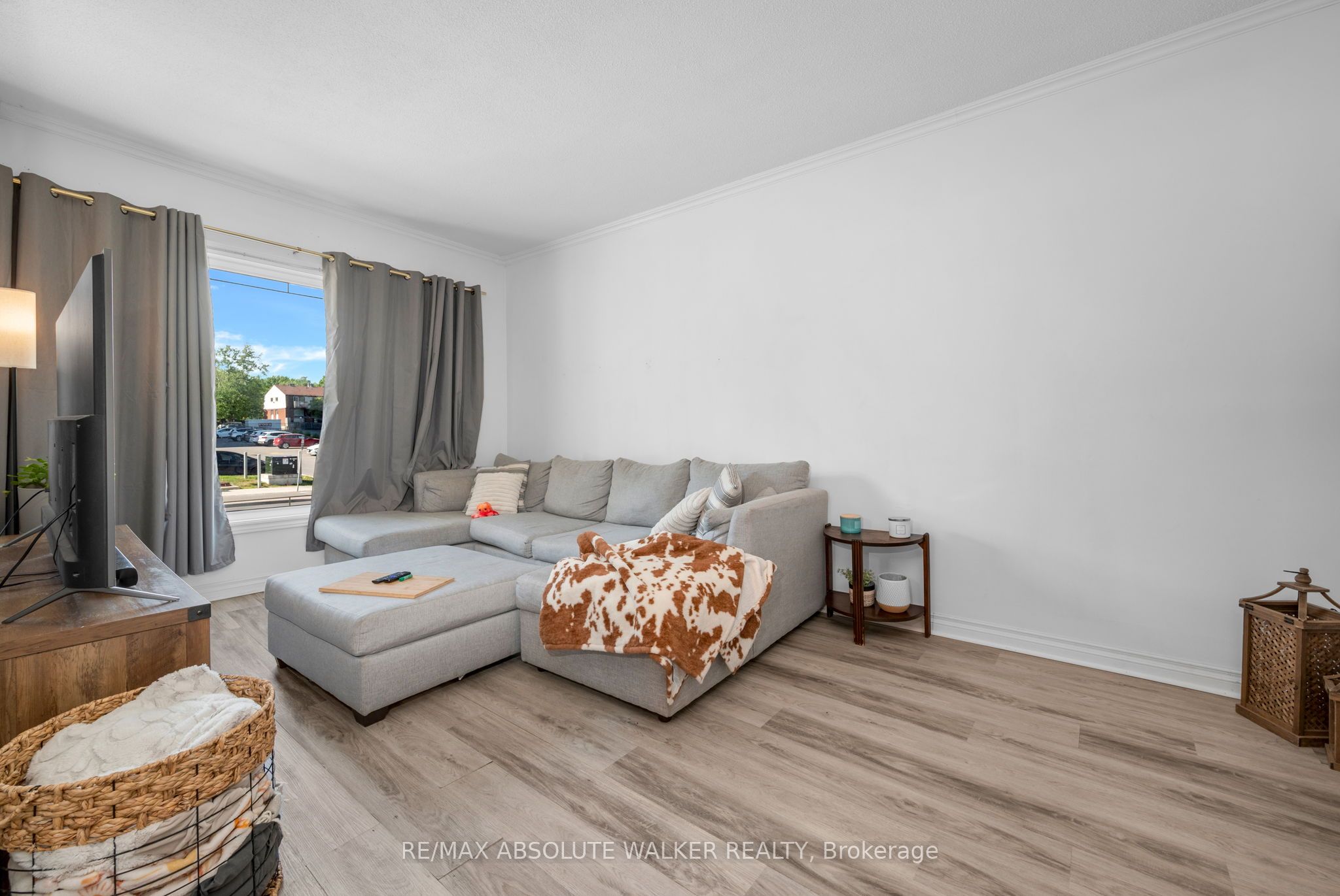 412 Montreal Road, Vanier and Kingsview Park, ON K1K 0V4 photo 4