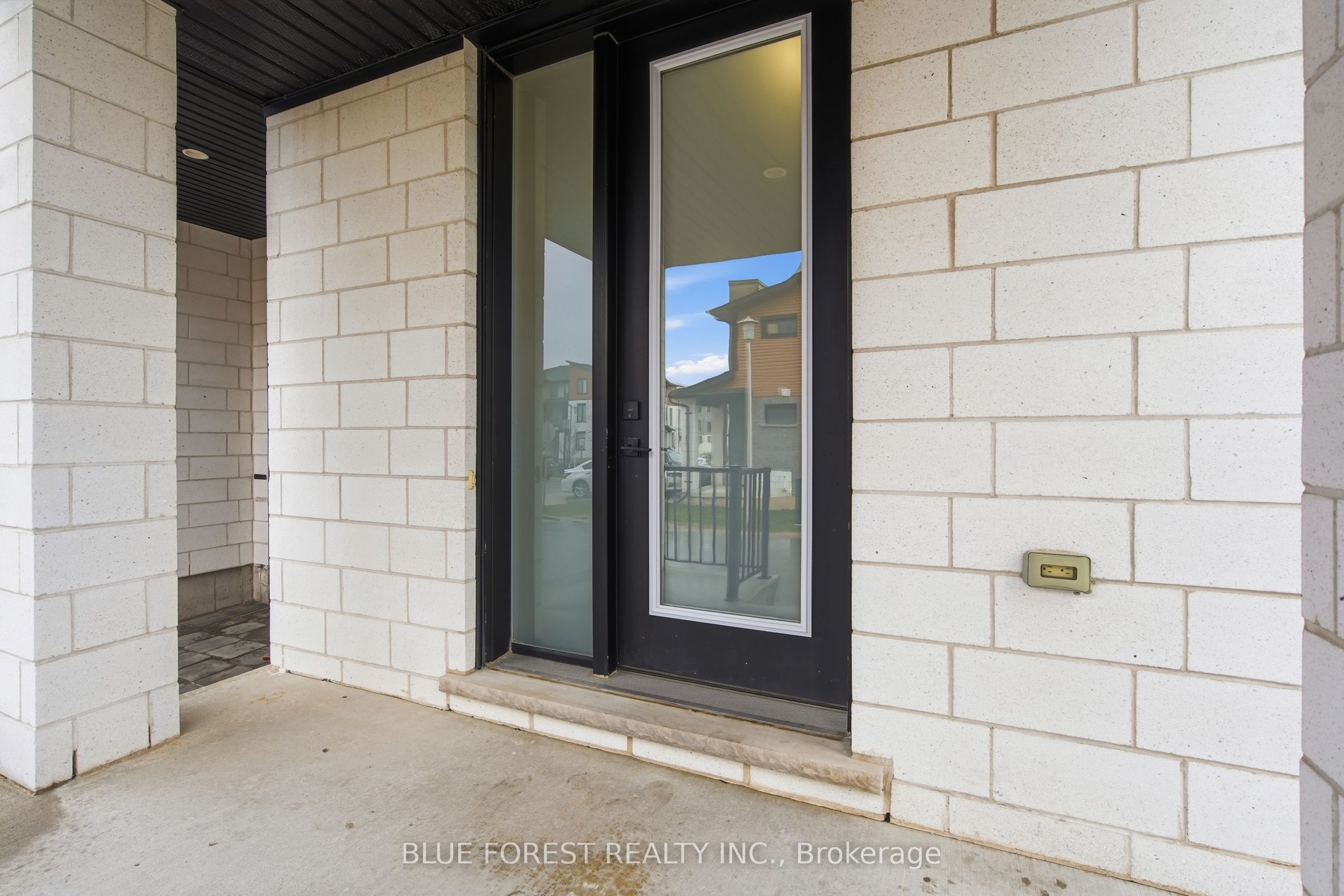 933 Sarnia Road, London North, ON N6H 0J7 photo 5