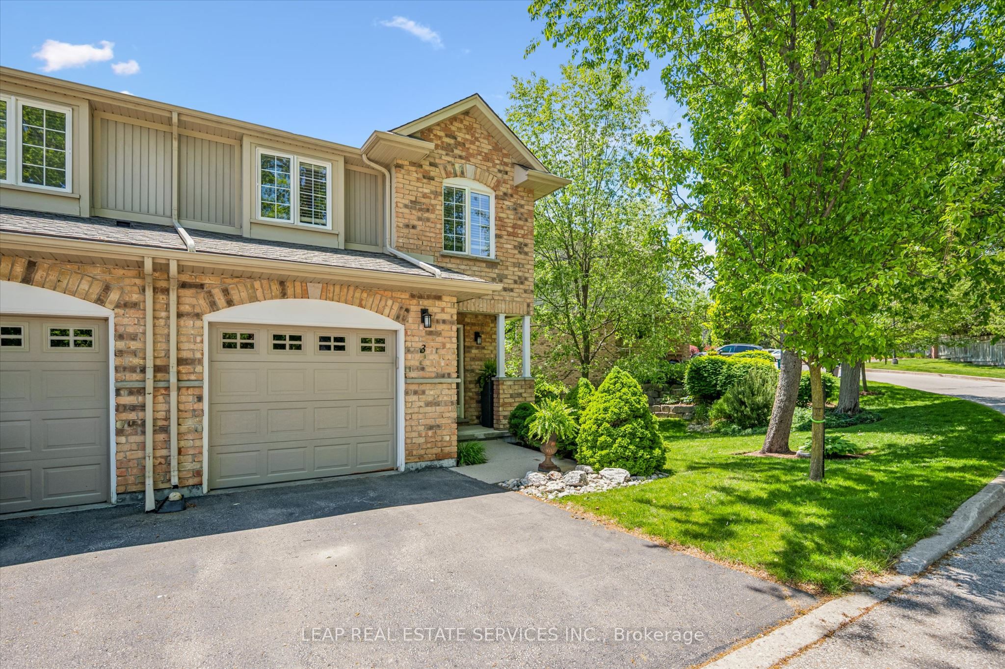 15 Bannister Court 3, Waterloo, ON N1S 4Z4 photo 2