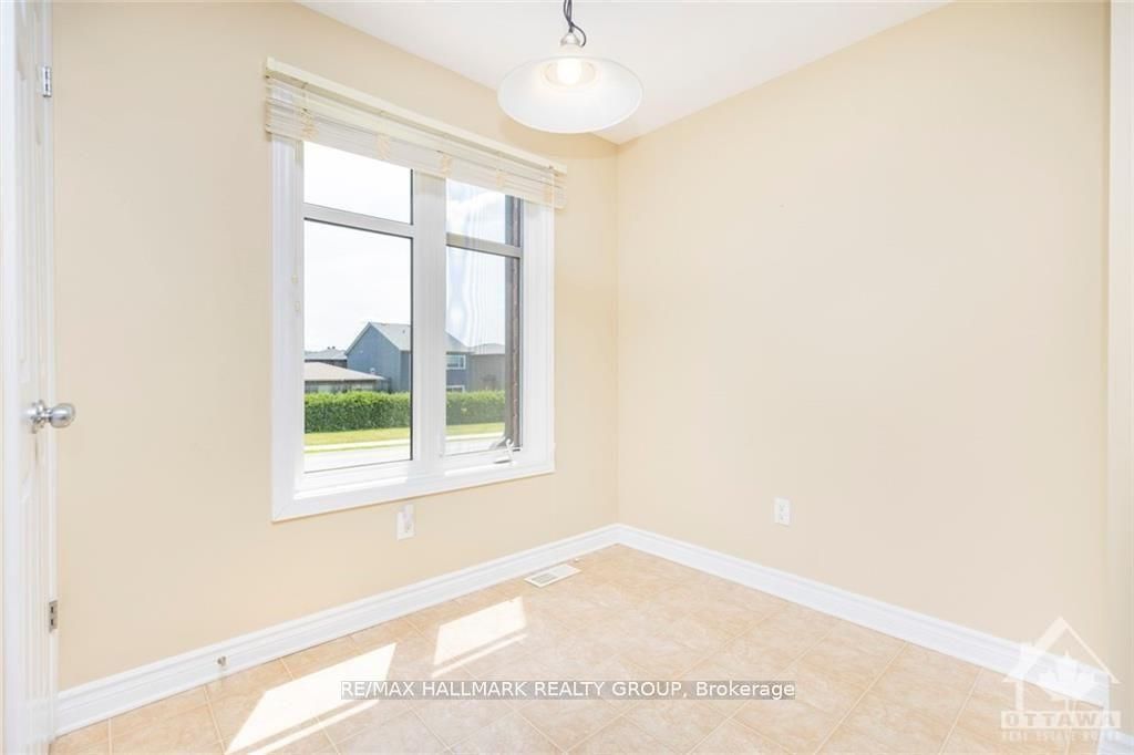1124 Docteur Corbeil Boulevard 5, Clarence-Rockland, ON K4K 0G9 photo 5
