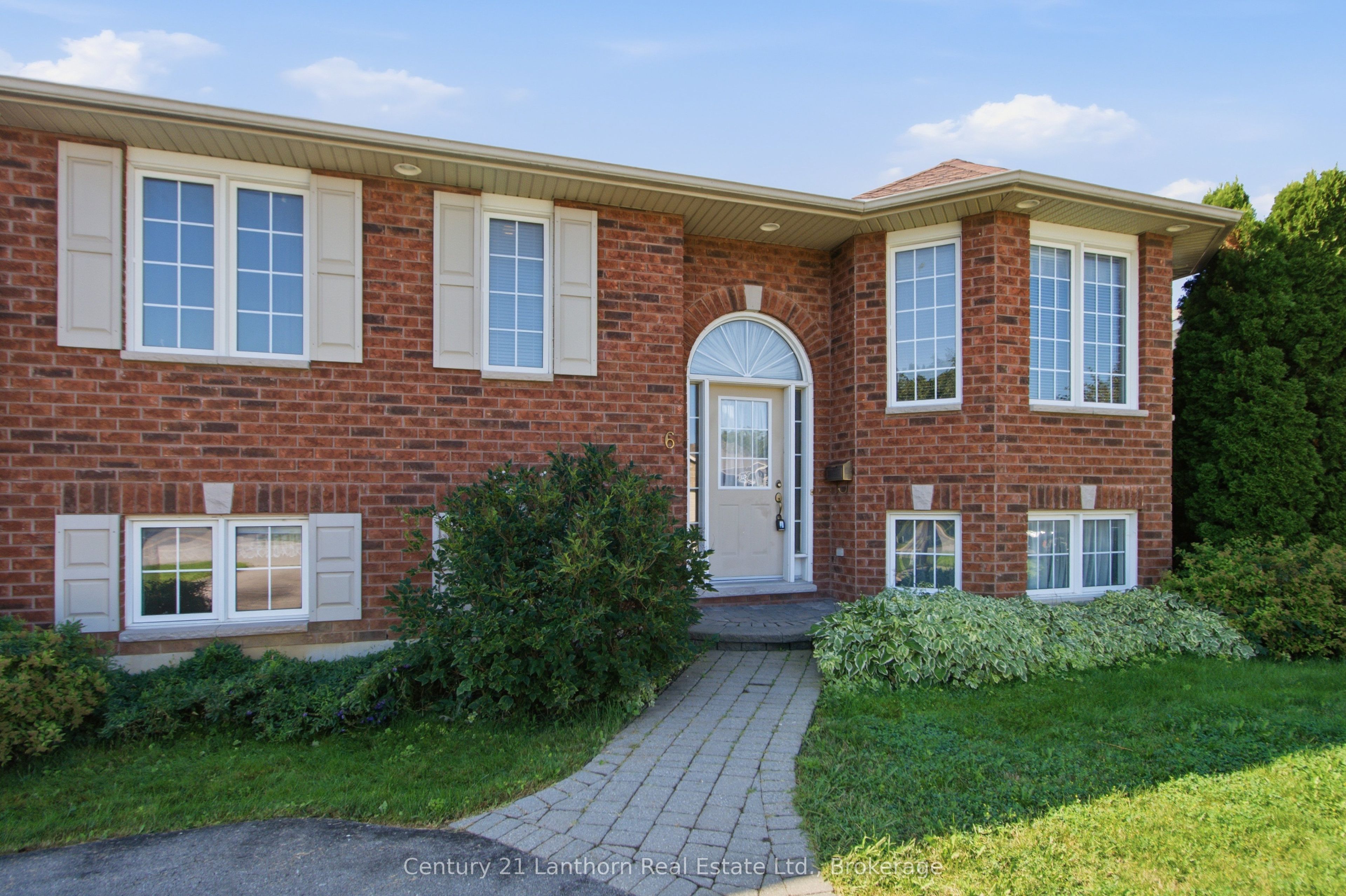 6 Chisholm Square, Belleville, ON K8N 5Z4 photo 4
