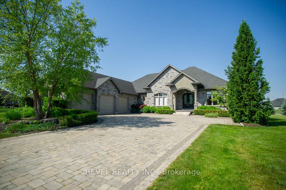 29 Westlake Boulevard, Brantford, ON N3T 0E1