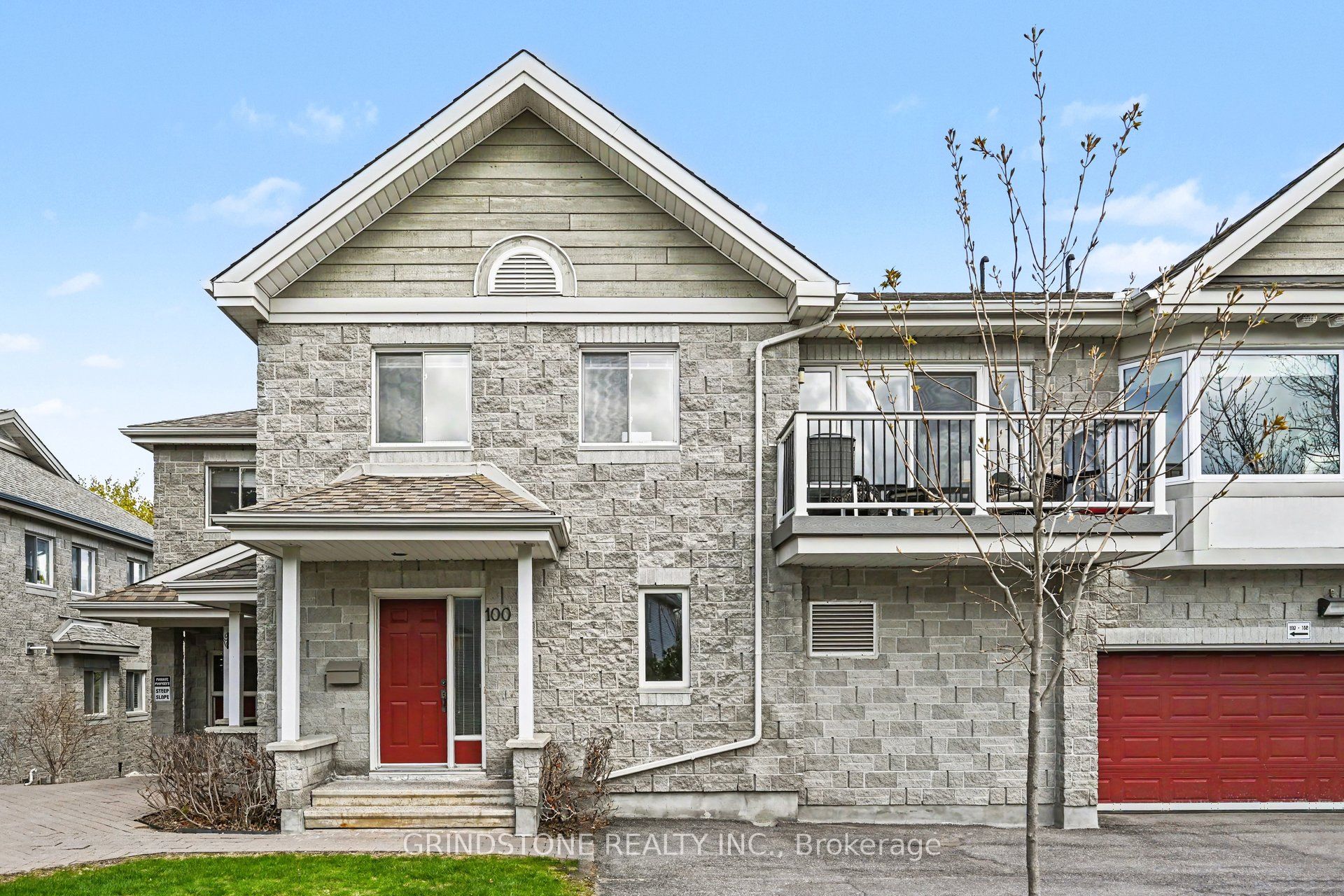 100 Robson Court, Kanata, ON K2K 2W1